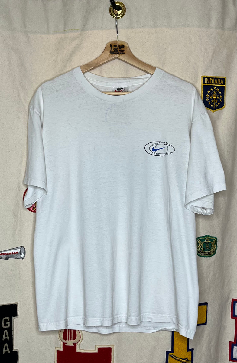 Vintage Nike Athletics White Football T-Shirt: M – Philthy Vintage Clothing
