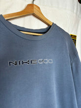 Load image into Gallery viewer, Vintage Nike Crewneck Sweatshirt: XL
