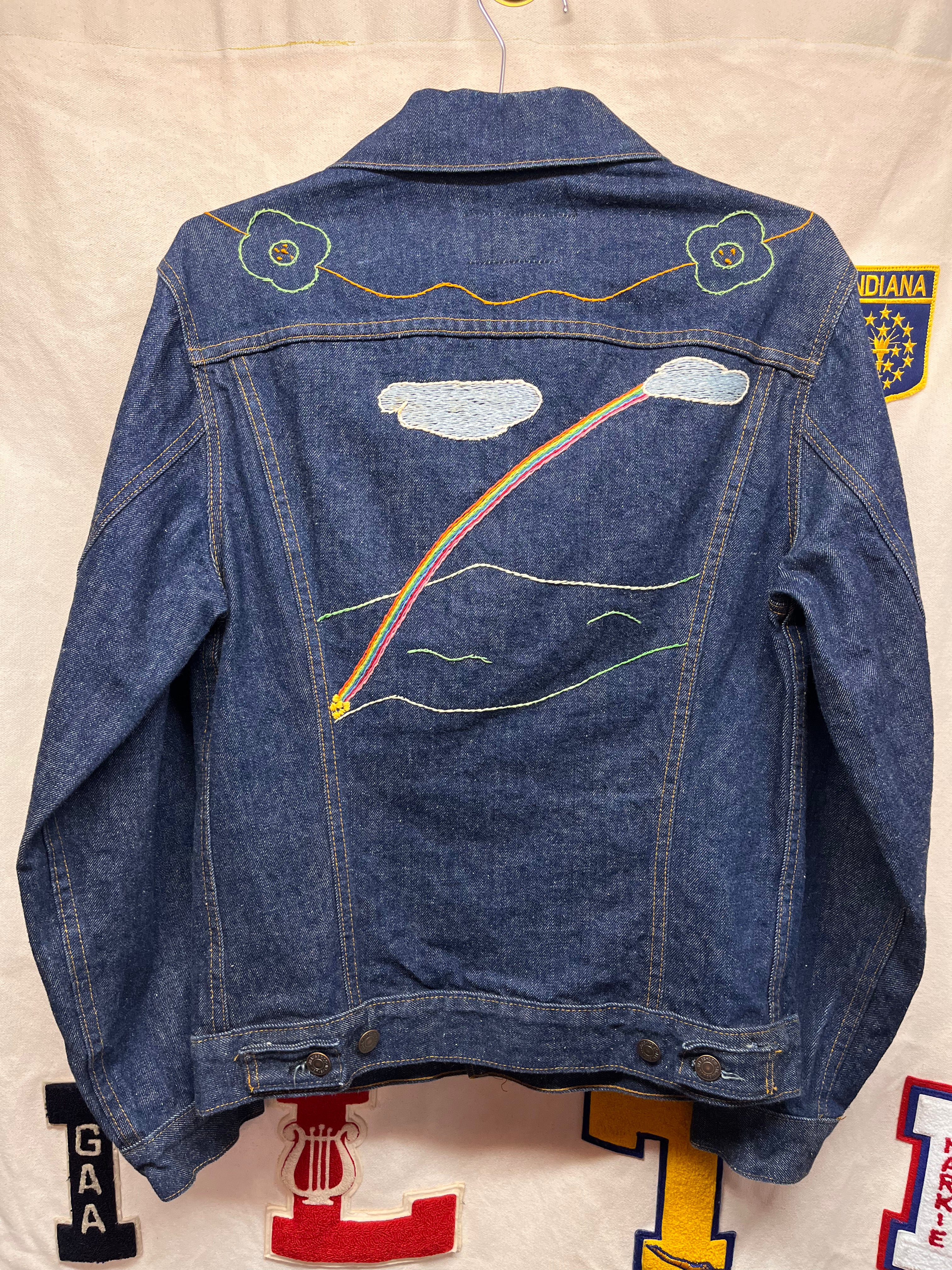 Vintage Levi's Type 3 70505 0217 Hand Embroidered 70's Dark Denim Trucker Jacket: 36 Small