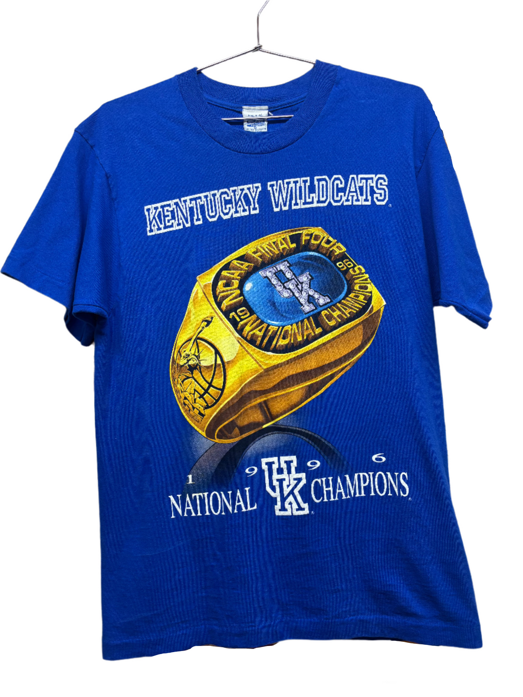 Vintage Kentucky Wildcats 1996 NCAA Championship Ring T-Shirt: M