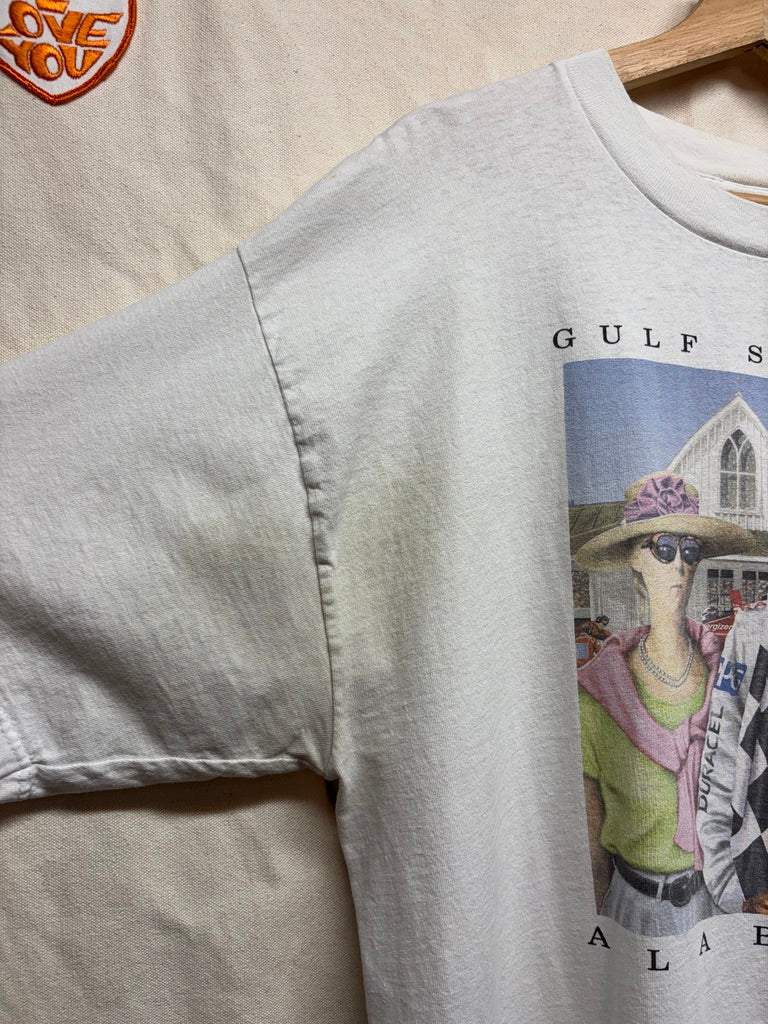 Vintage American Gothic Gulf Shores Alabama F1 Racing Parody Art T-Shirt: XL