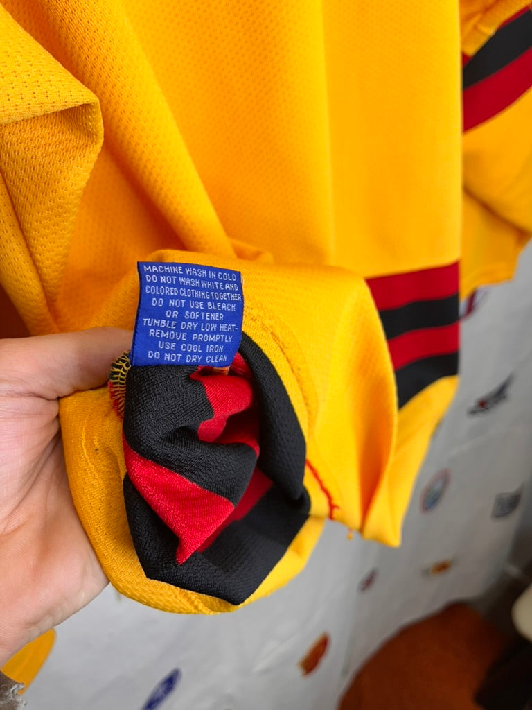 Vintage Chicago Blackhawks Rare Yellow Starter NHL Hockey Jersey: Large