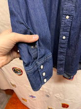 Load image into Gallery viewer, Vintage Prentiss USA Western Denim Pearl Snap Long Sleeve Button Up Shirt: Large
