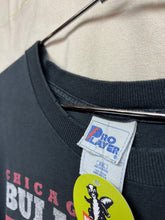 Load image into Gallery viewer, Vtg Chicago Bulls 5 Rings T-Shirt: XXL
