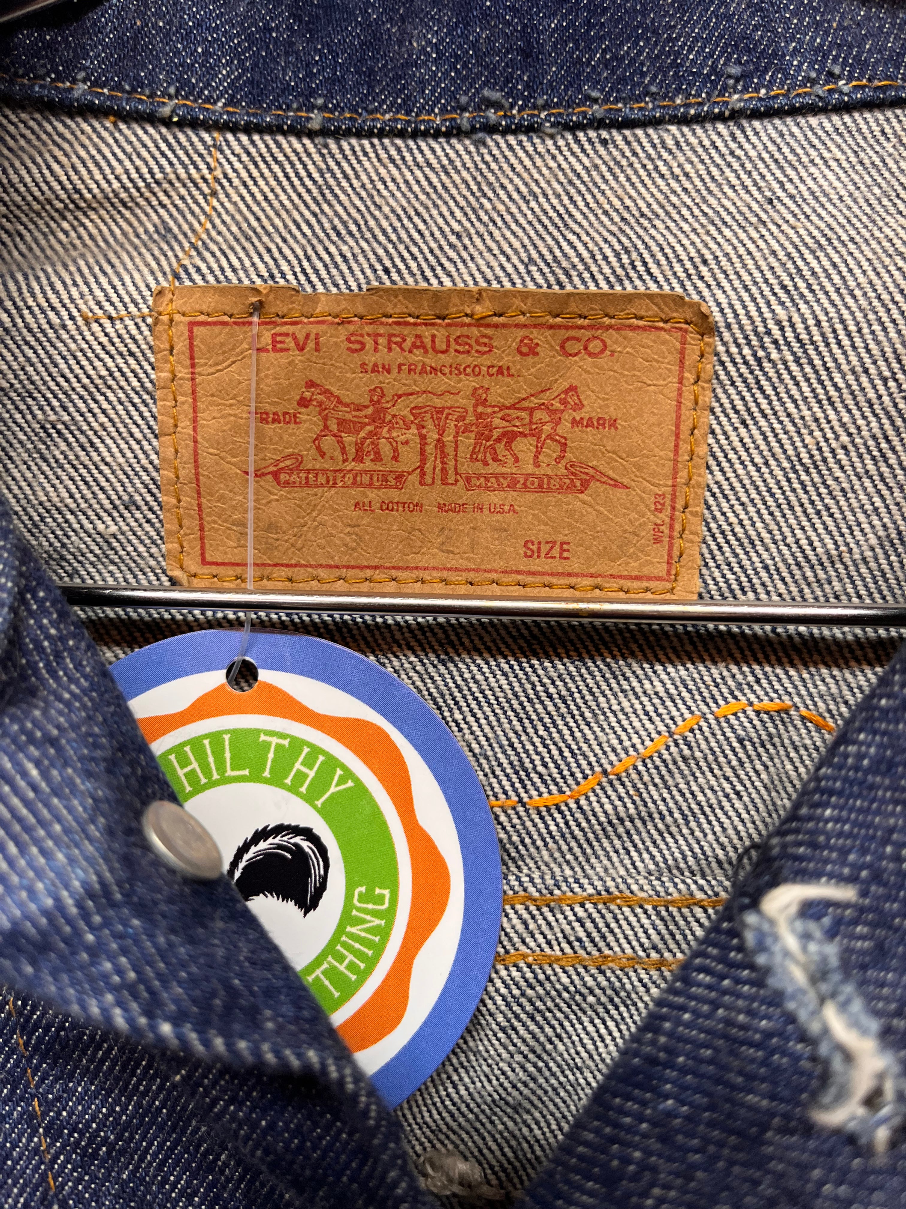 Vintage Levi's Type 3 70505 0217 Hand Embroidered 70's Dark Denim Trucker Jacket: 36 Small