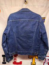 Load image into Gallery viewer, Vintages Levi's 70506-0316 USA Blanket Lined Denim Trucker Jacket: 36 Small
