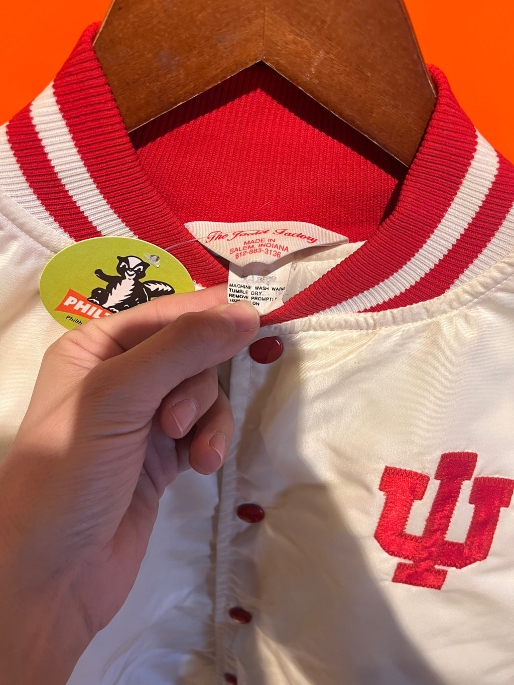 Vintage Indiana University IU Hoosiers White Script Satin Jacket Snap Jacket: XL