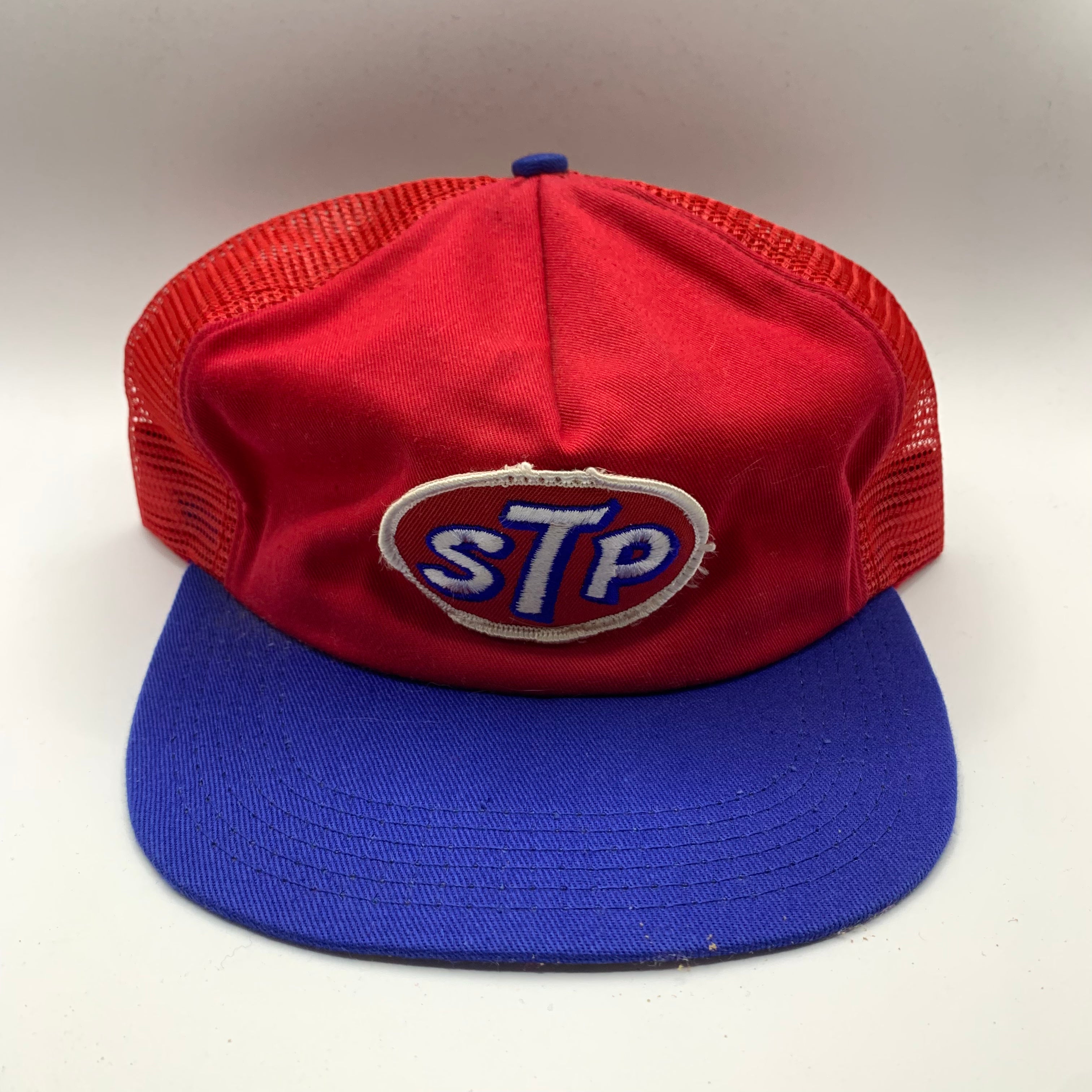 Vintage STP Oil Mesh trucker Style Snapback hat
