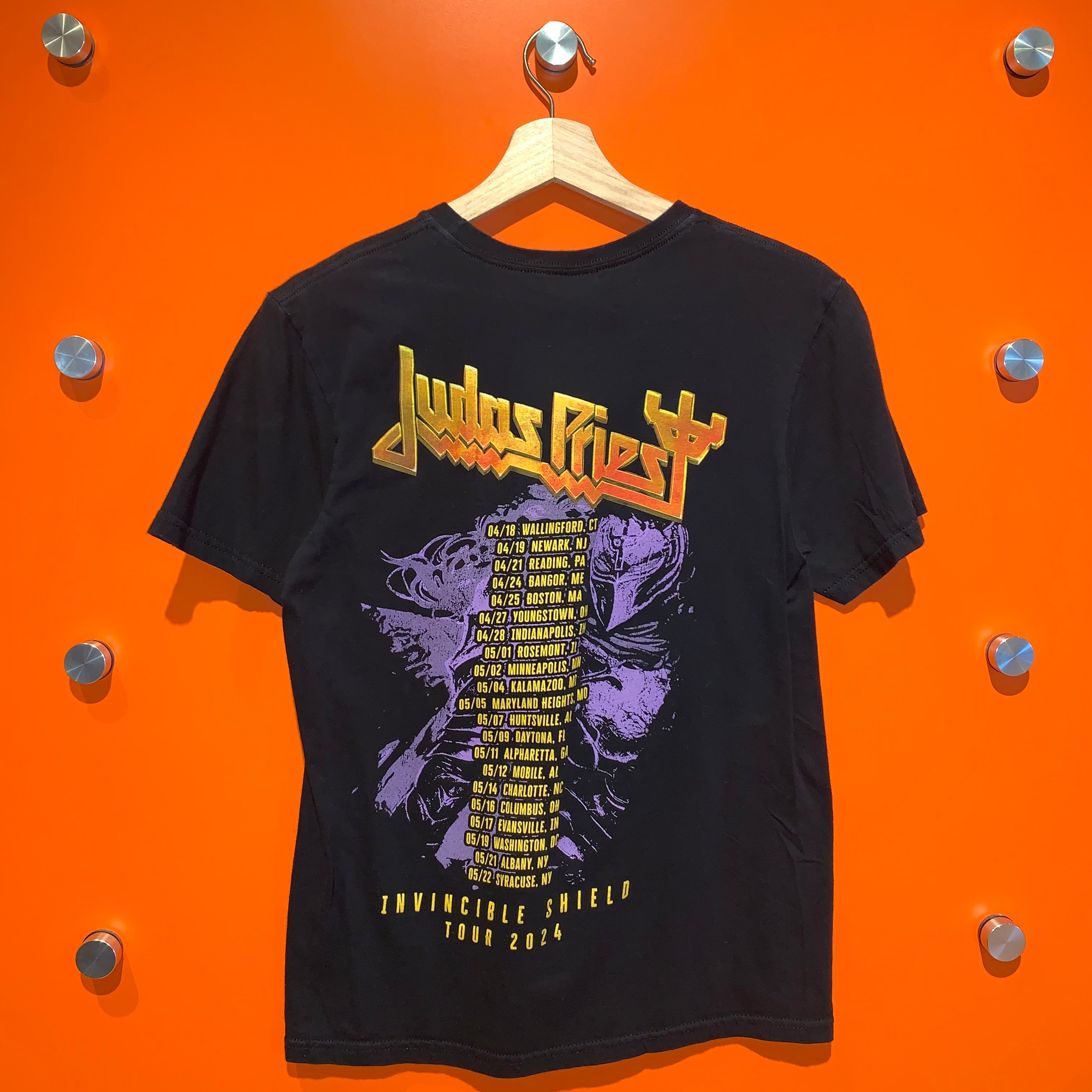 Judas Priest Invincible Shield Tour Band Shirt 2024 Small