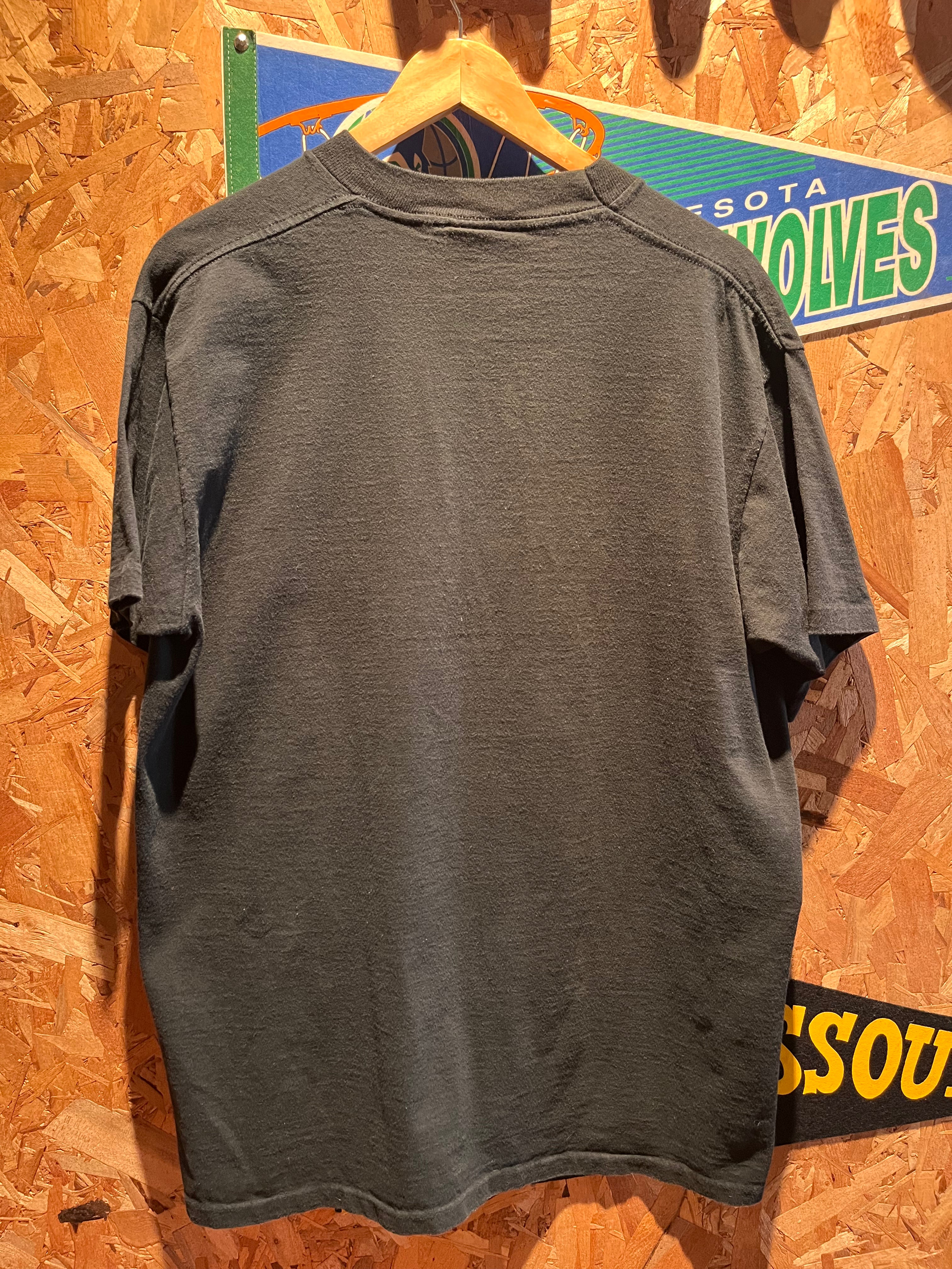 Vintage Indianpolis Colts Bugs Bunny NFL 90's Artex Black T-Shirt: XL