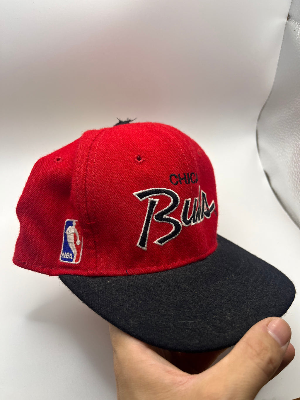 Vintage Chicago Bulls Script NBA Sports Specialties Red Wool Fitted 90's Hat: 7 1/2