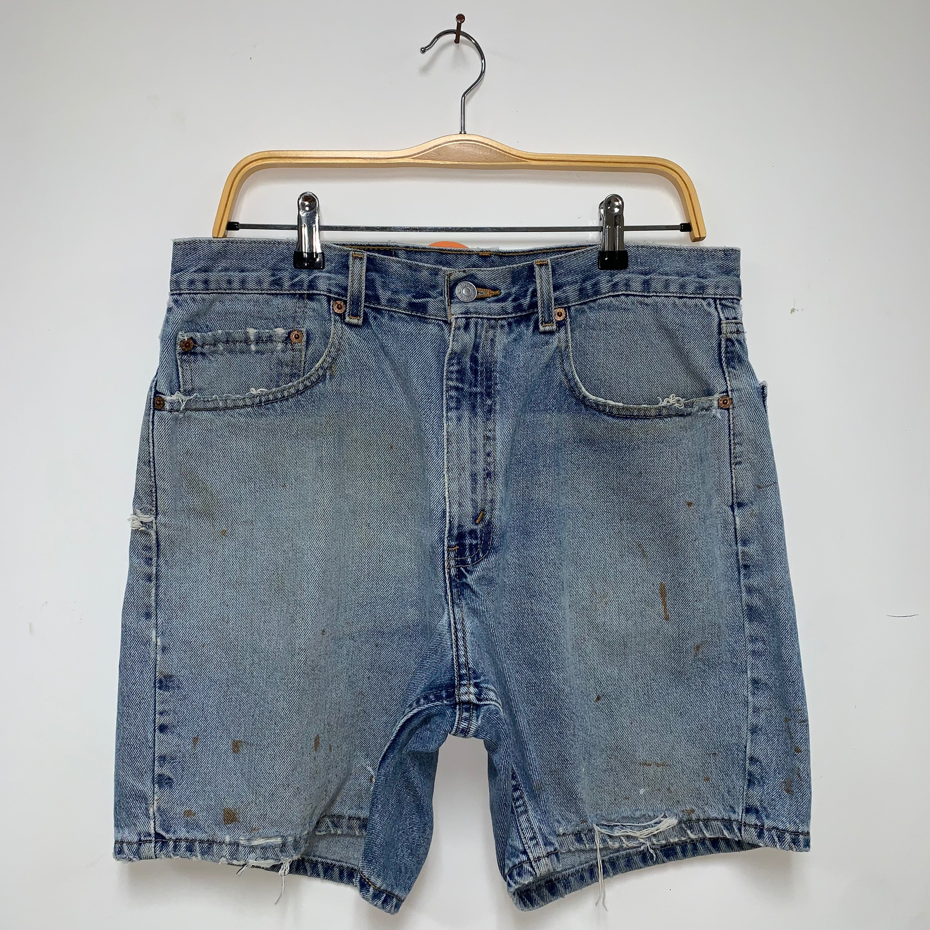 VIntage Levi's 550 Paint Splatter Jean Shorts: 34