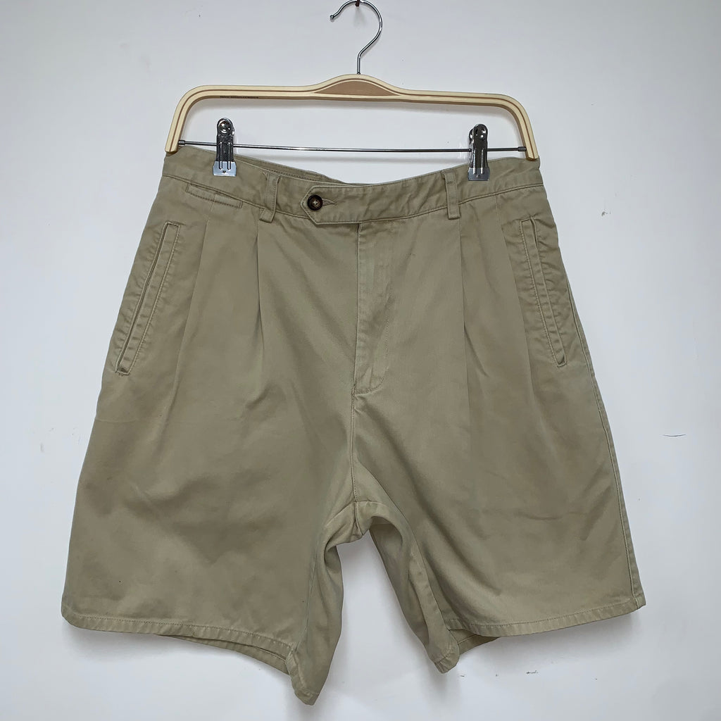 Vintage Gap Khaki Pleated Cotton Shorts: 31"