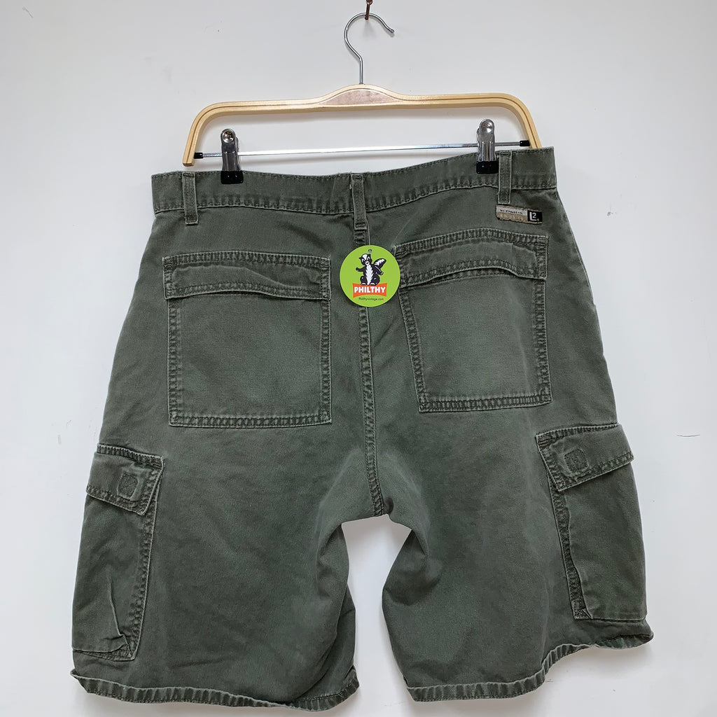 Vintage Levi's Y2K Olive Green Cargo Shorts: 34"