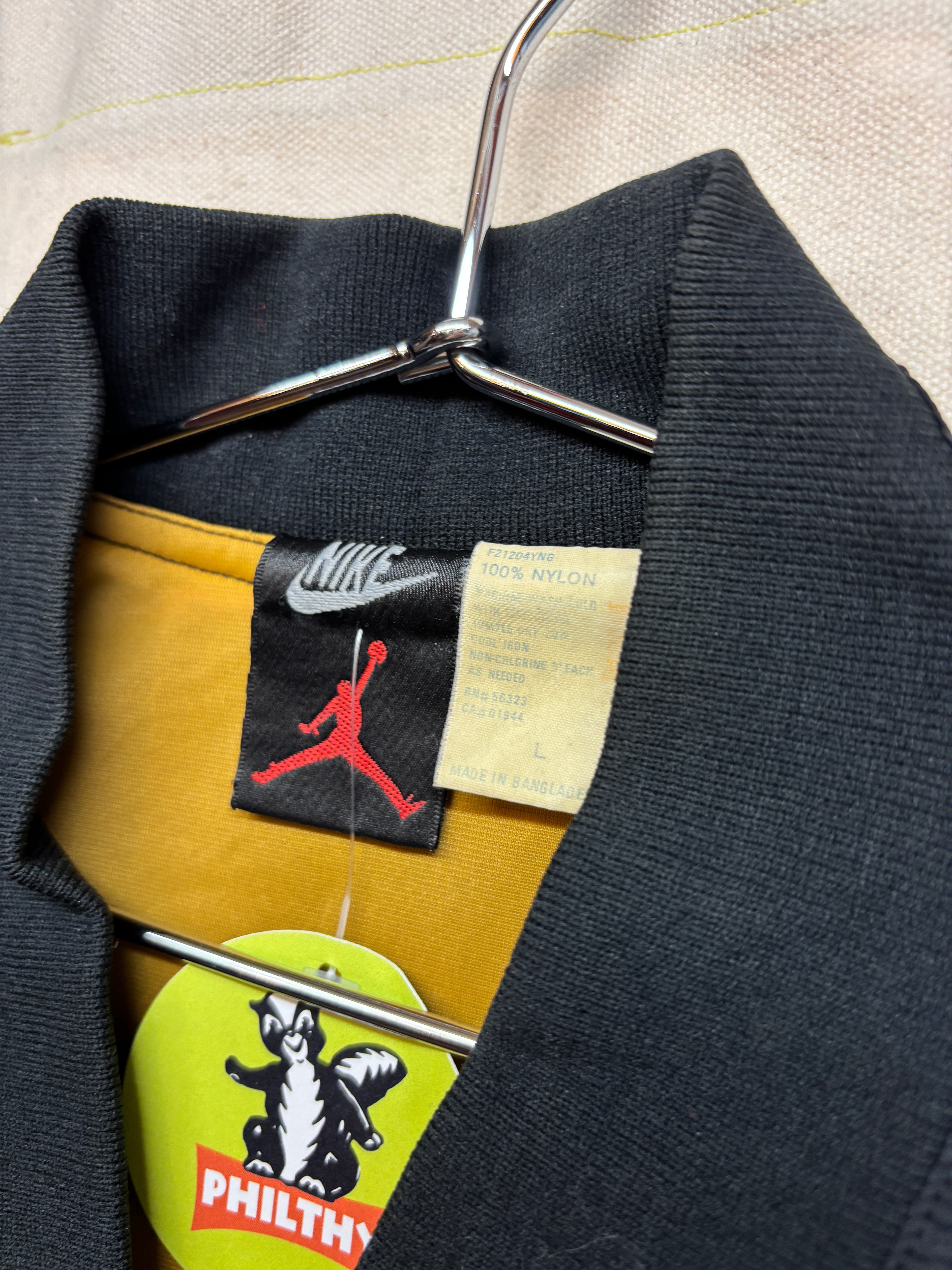 Vtg Nike Air Jordan 7 Zip 90's Black Red Windbreaker Jacket: Large