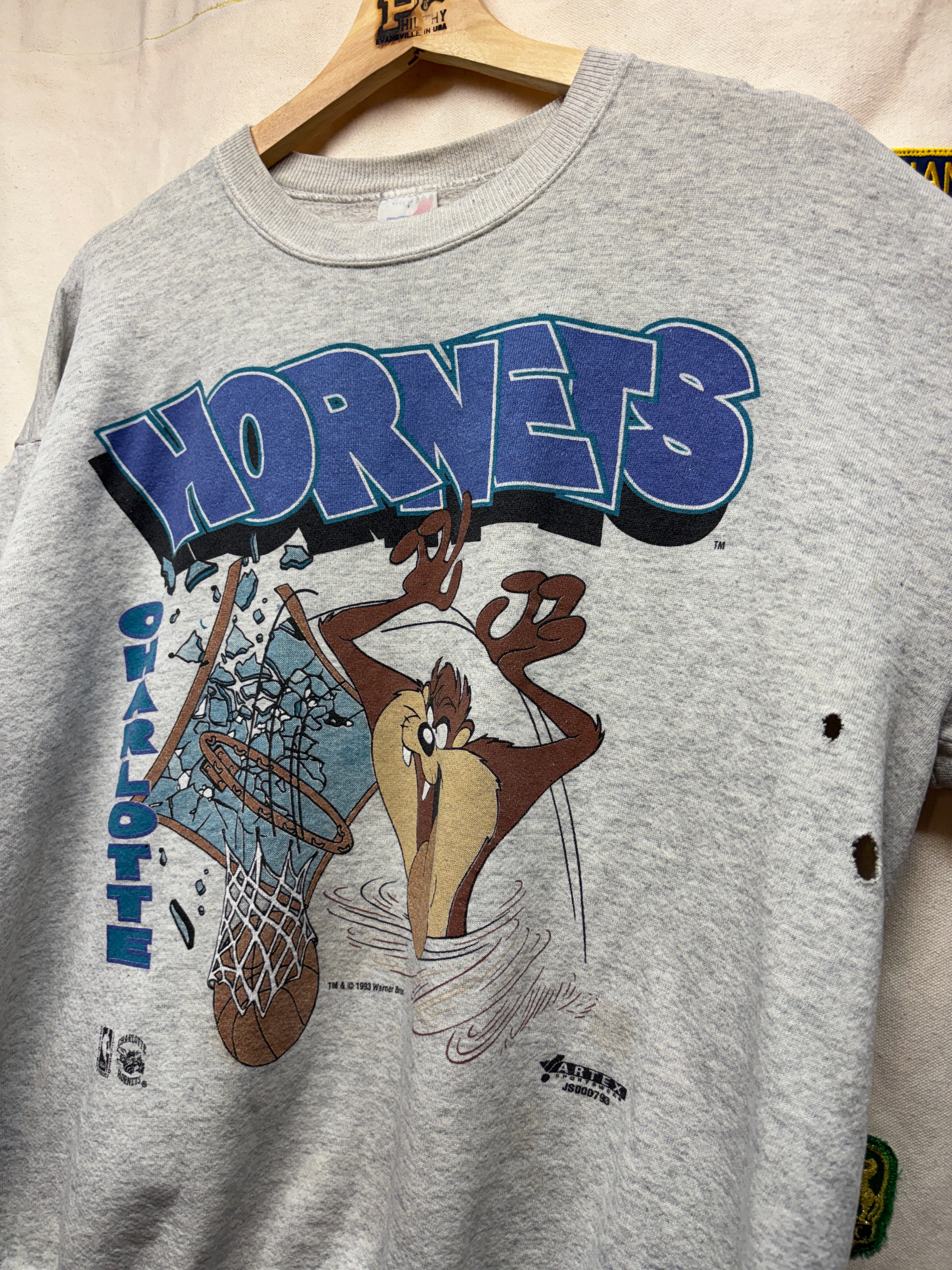 Vtg Charlotte Hornets Taz Looney Tunes NBA Crewneck Sweatshirt: XL