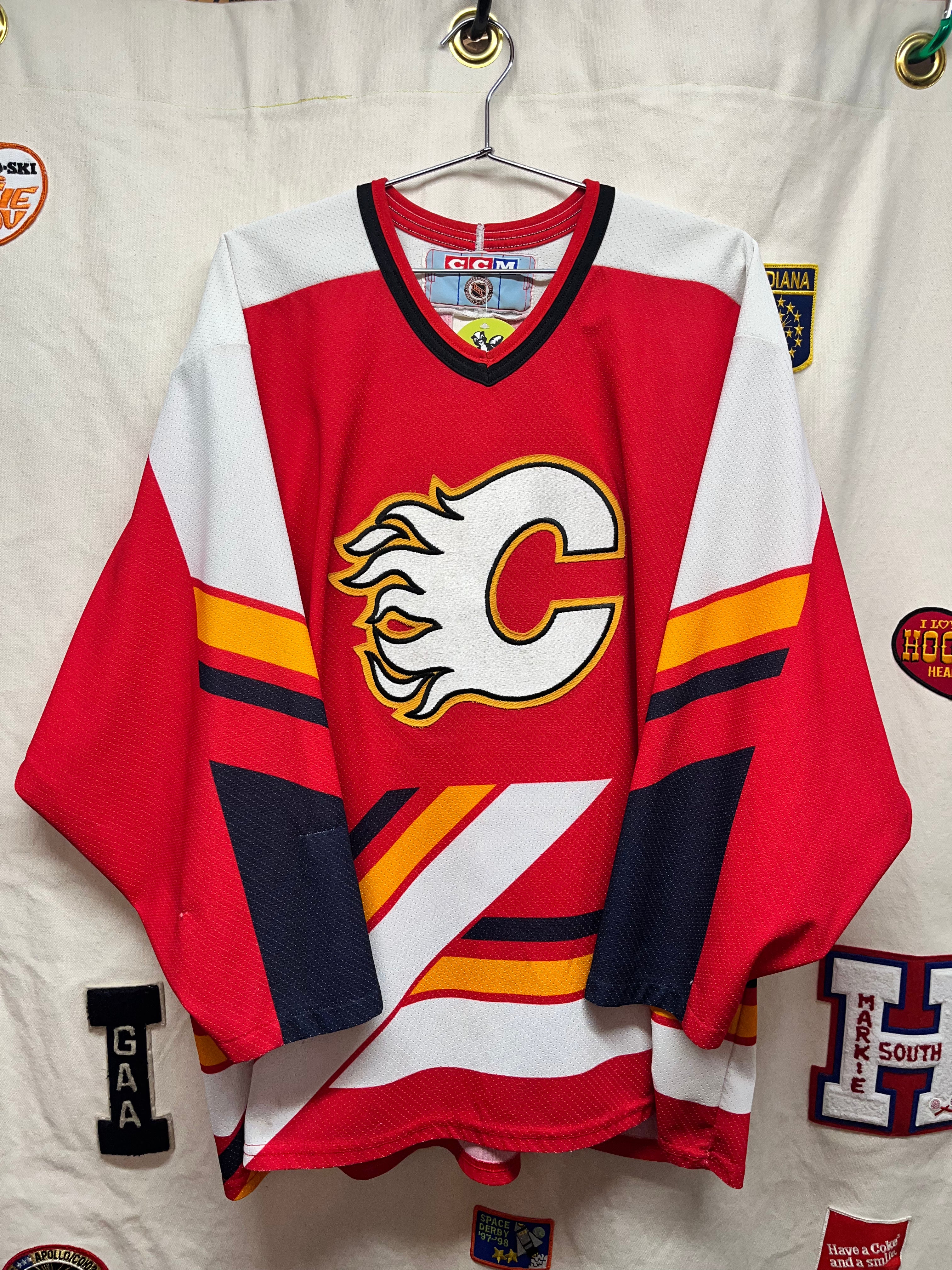 Vintage CCM Calgary Flames Canada Hockey Jersey XL