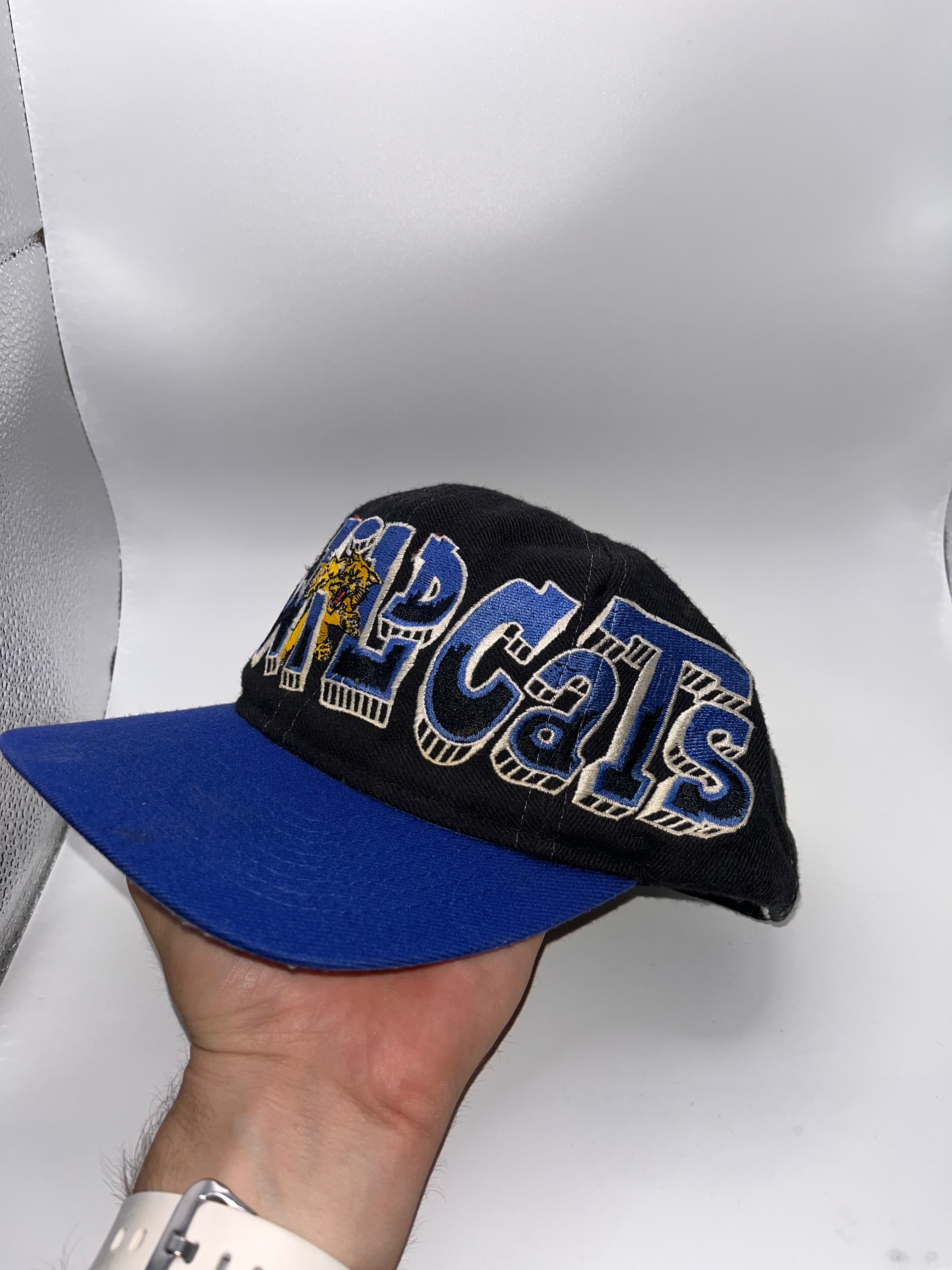 Vintage University of Kentucky Wildcats Graffiti Black Blue TOW Snapback Hat