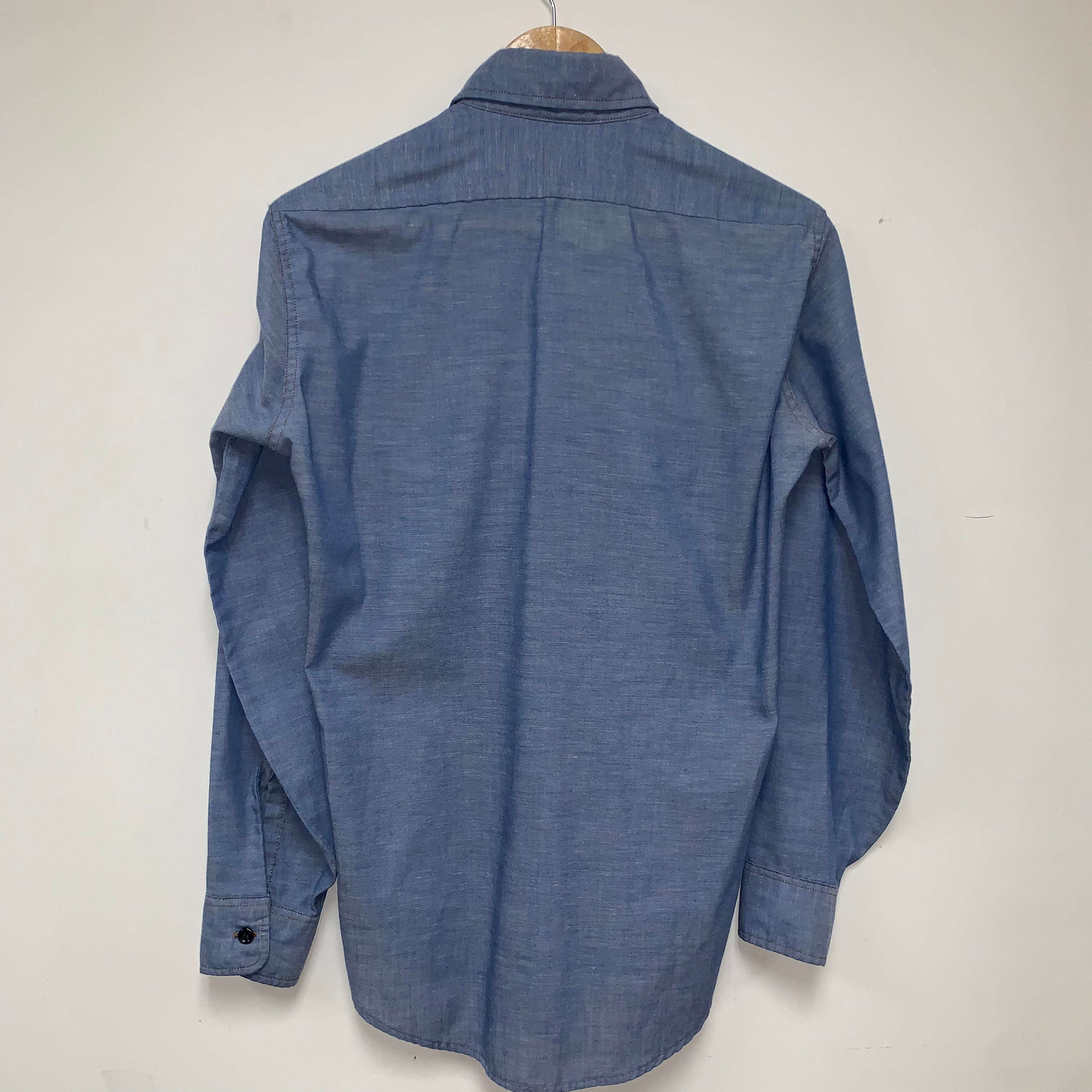Vintage Levi's Chambrey Long Sleeve Button Down: S