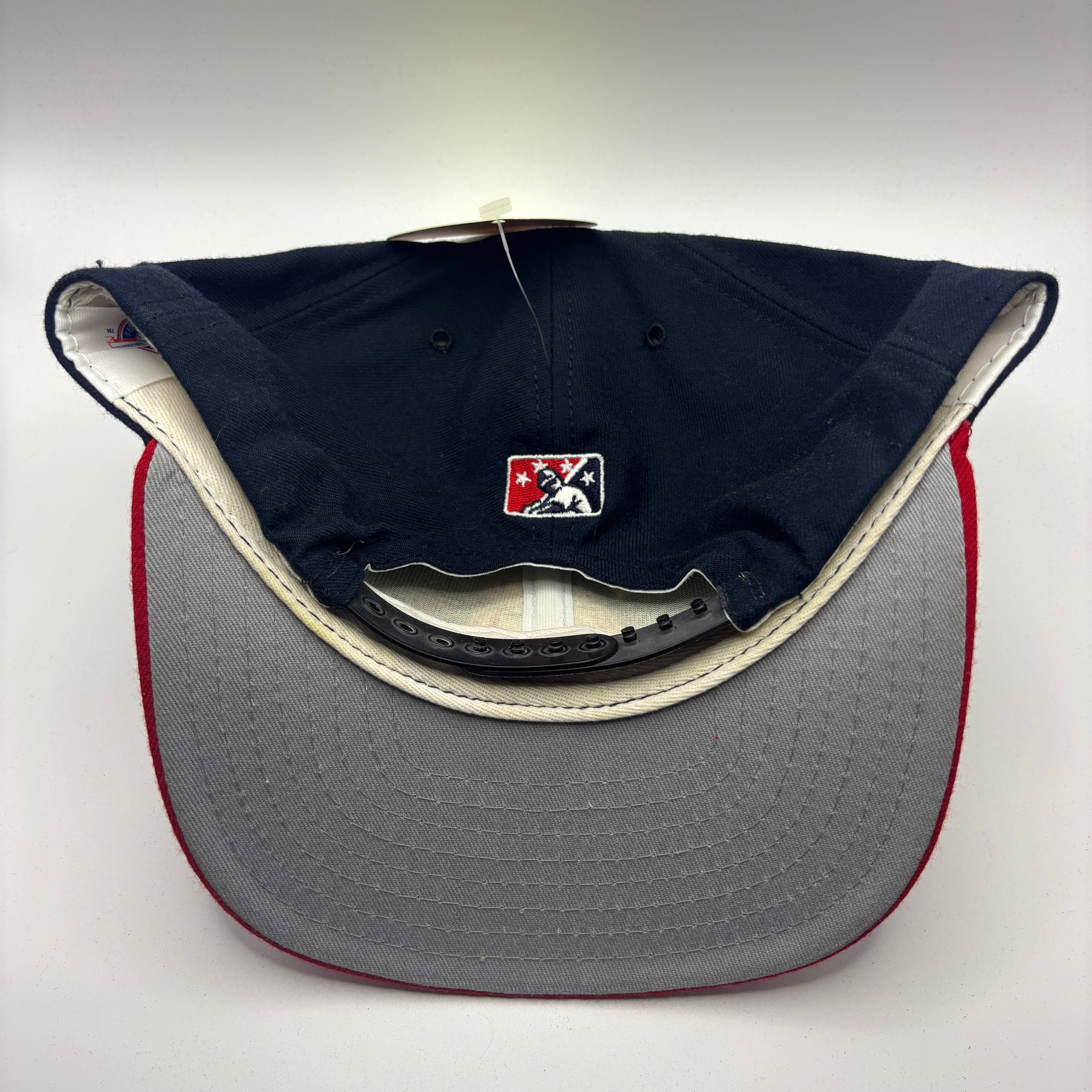 Vintage Buffalo Bisons MILB Minor League Baseball Navy Red New Era Snapback Hat