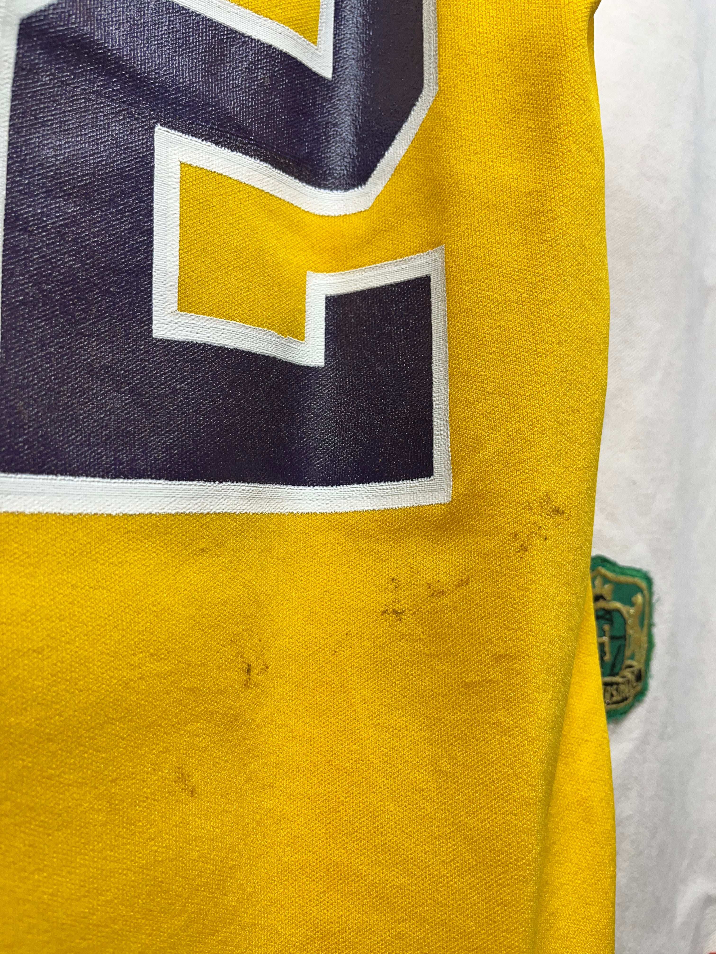 Vintage Los Angeles Lakers Magic Johnson Sand Knit Medium Jersey