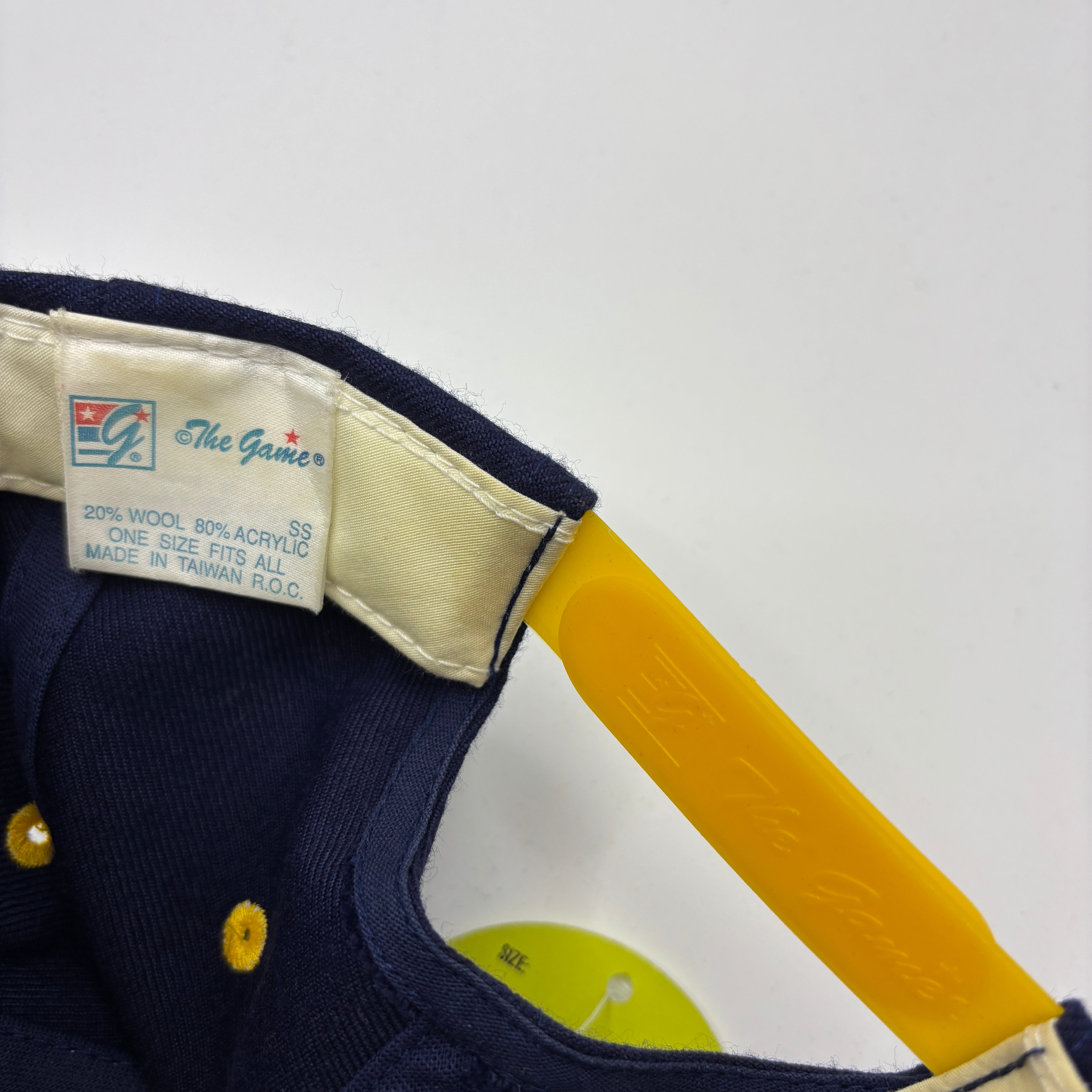 Vintage University of Notre Dame Fighting Irish Navy Yellow The Game Snapback Hat