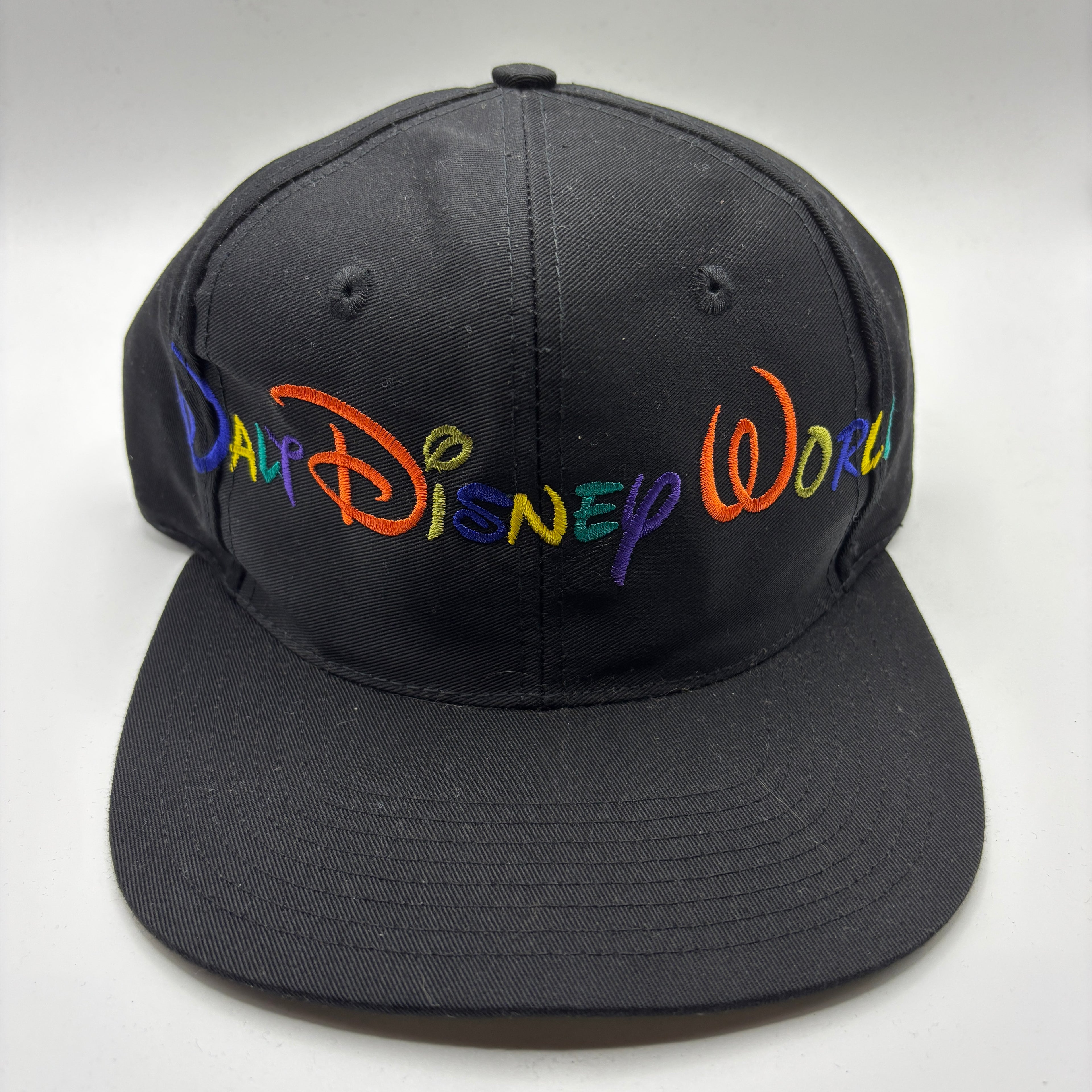 Vintage Walt Disney World Black Goofy Embroidered Spellout Snapback Hat
