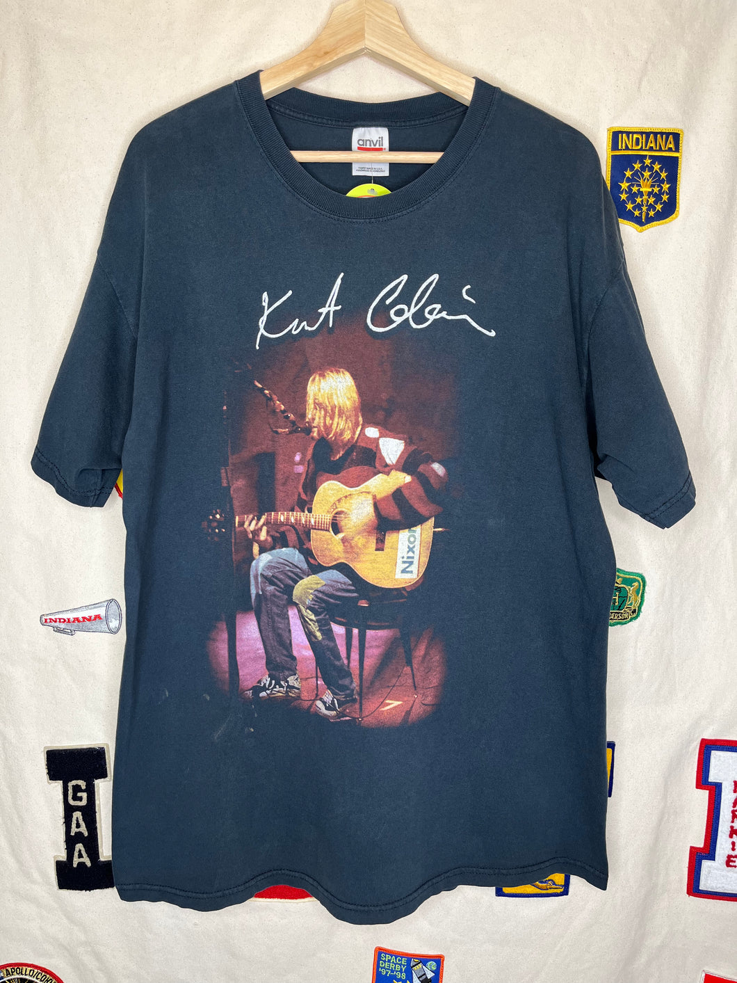 Vintage Kurt Cobain Nirvana Aragon Ballrom Nixon Guitar Black T-Shirt: XL