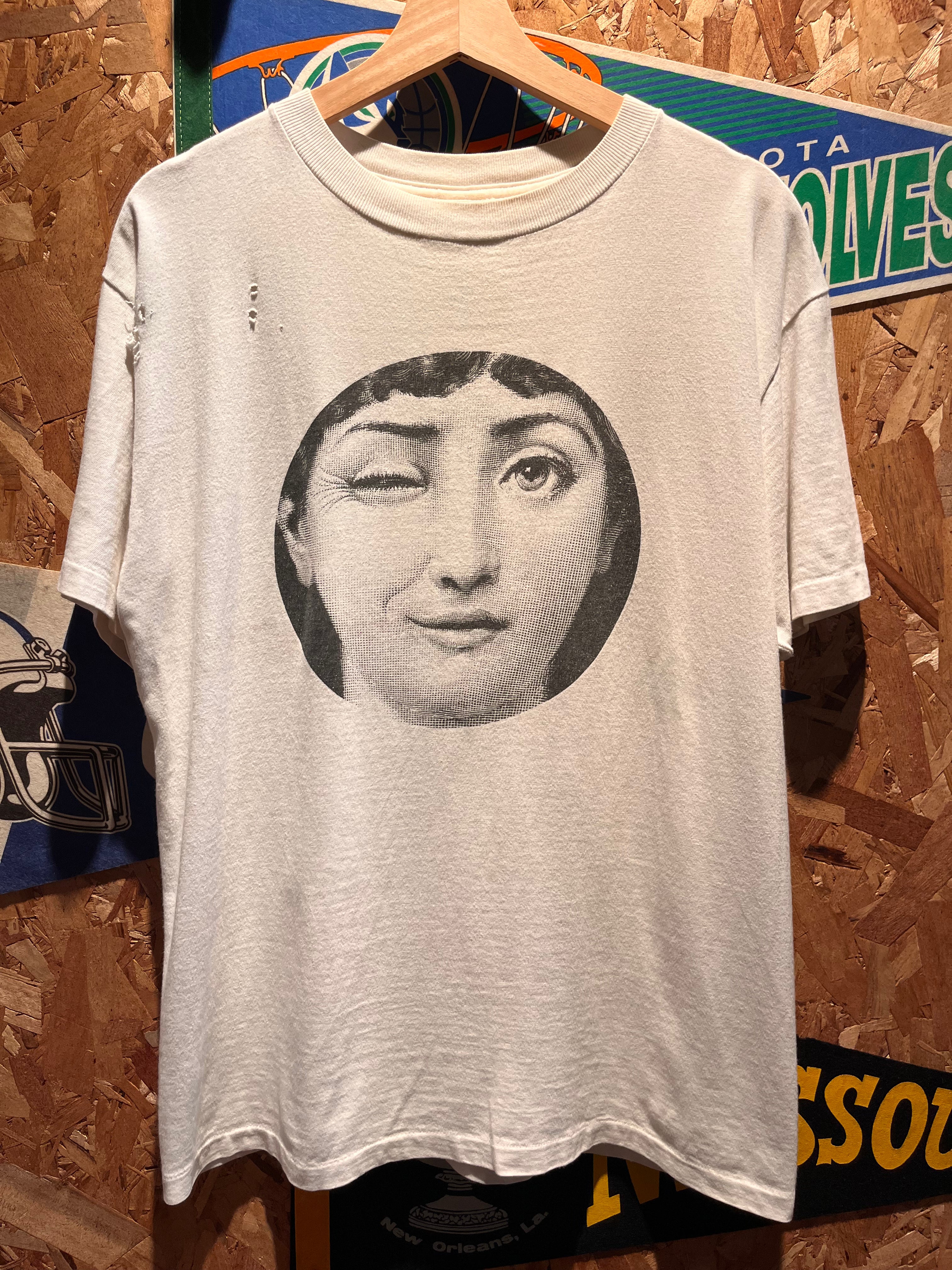Vtg Fornasetti Graphique De France Art Winky Face Tounge Out White T-Shirt: Large