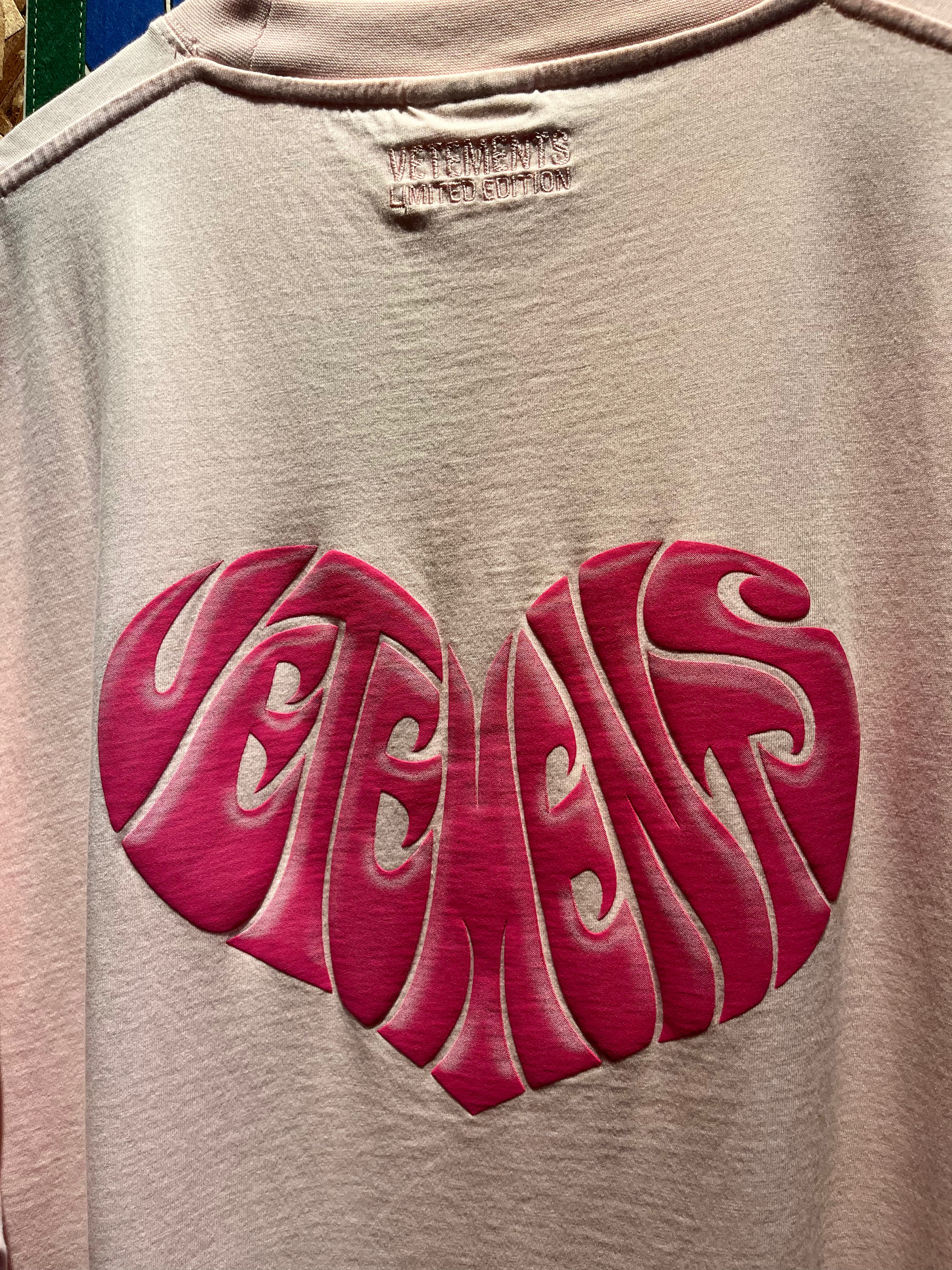 Vetements Dolphins Heart Logo T-Shirt Baby Pink: XXL