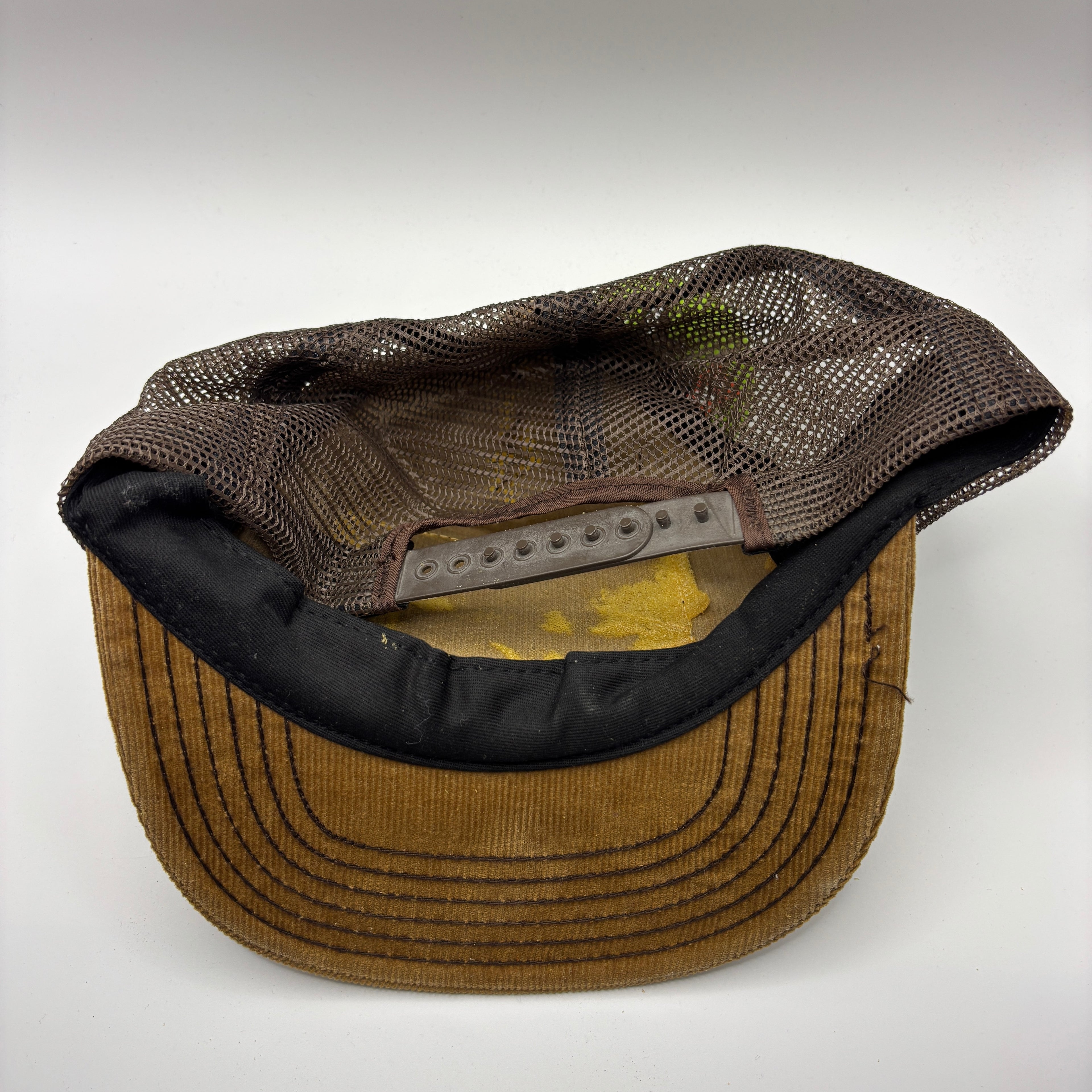 Vintage Red Man Chewing Tobacco Golden Blend Corduroy Mesh Trucker Snapback Hat