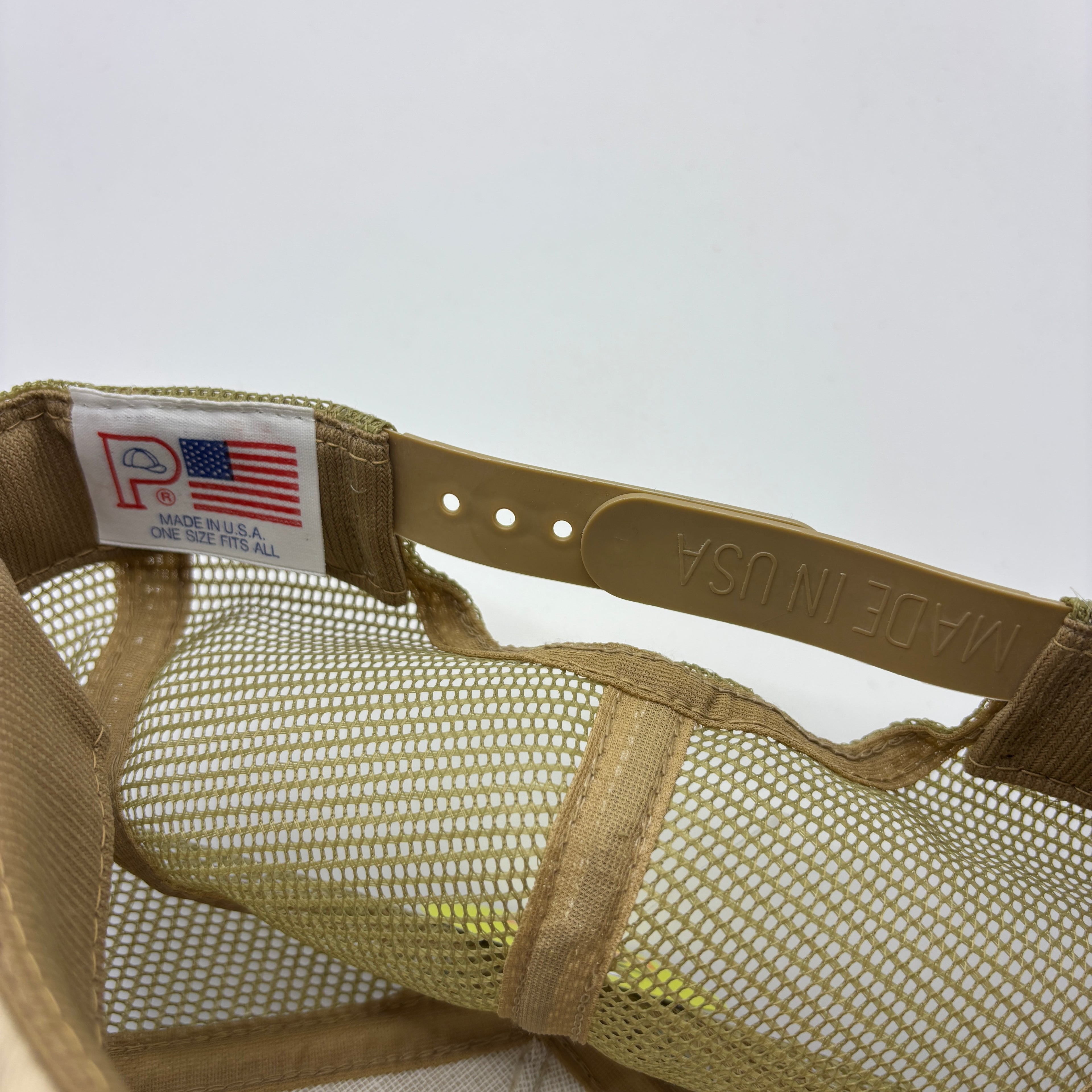 Vintage New York Yankees NY Tan Navy Mesh Trucker Snapback Hat