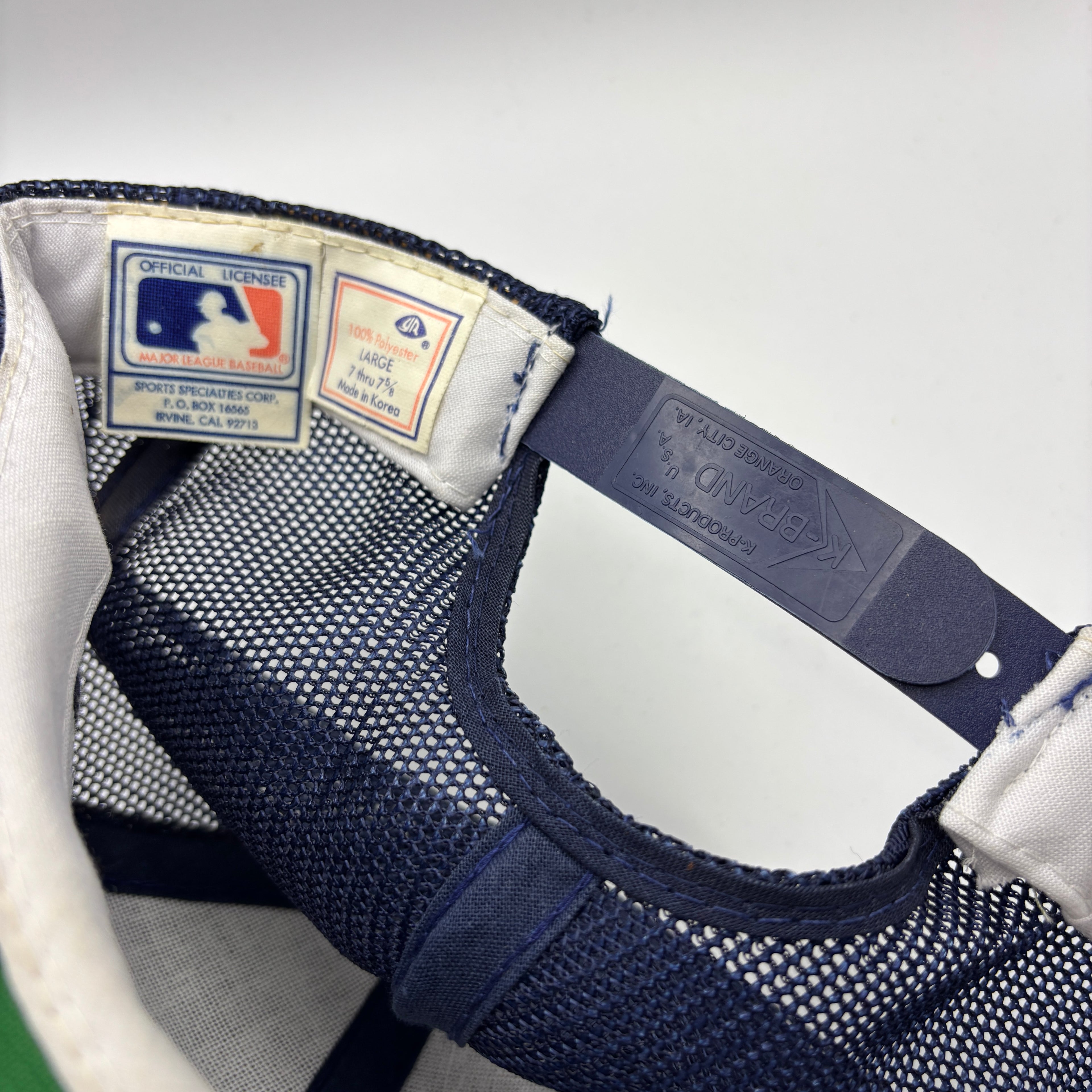 Vintage Boston Red Sox B Sports Specialties Navy Mesh Trucker Snapback Hat