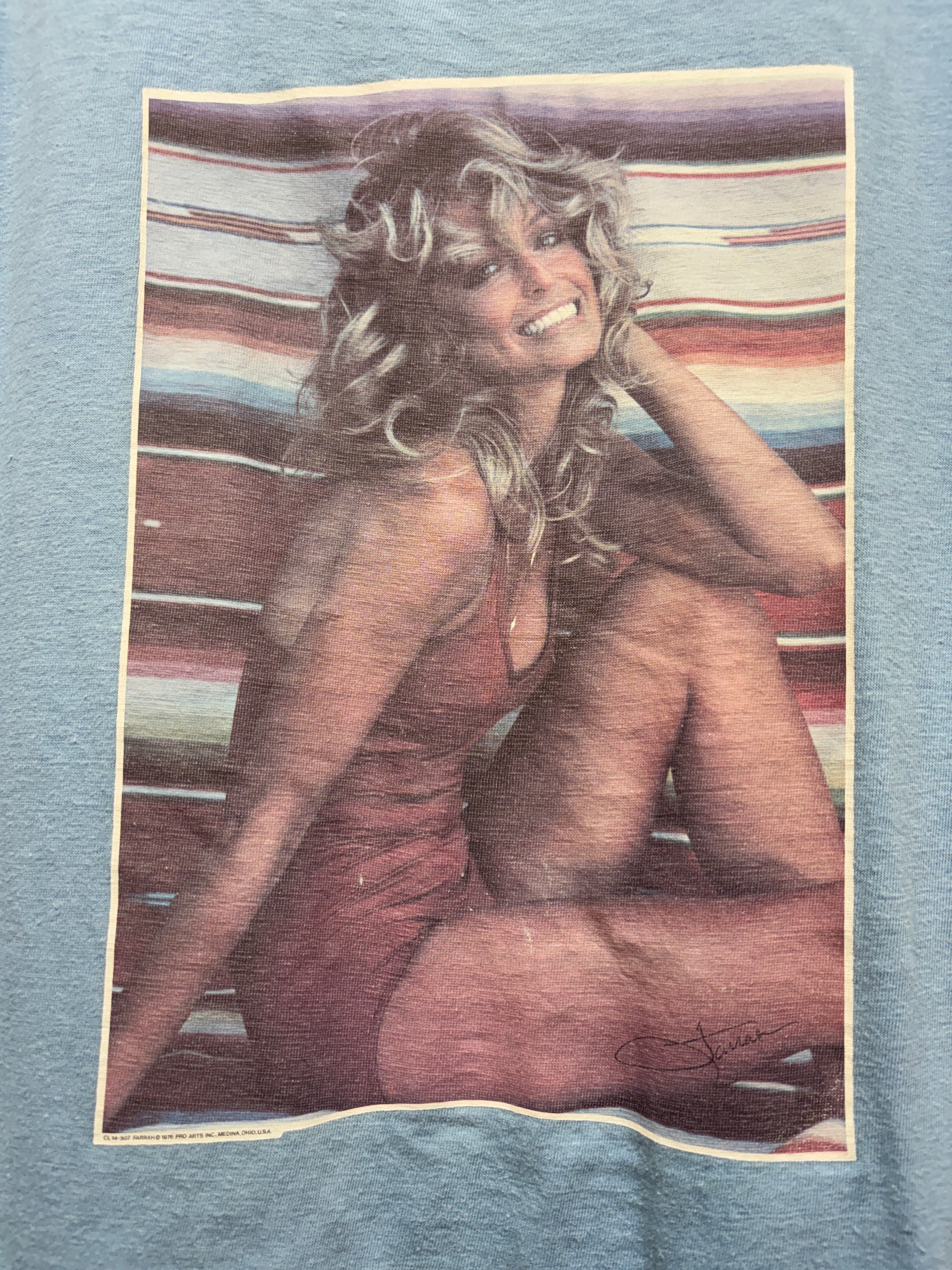 Vtg 70's Farrah Fawcett Poster Blue T-Shirt: M