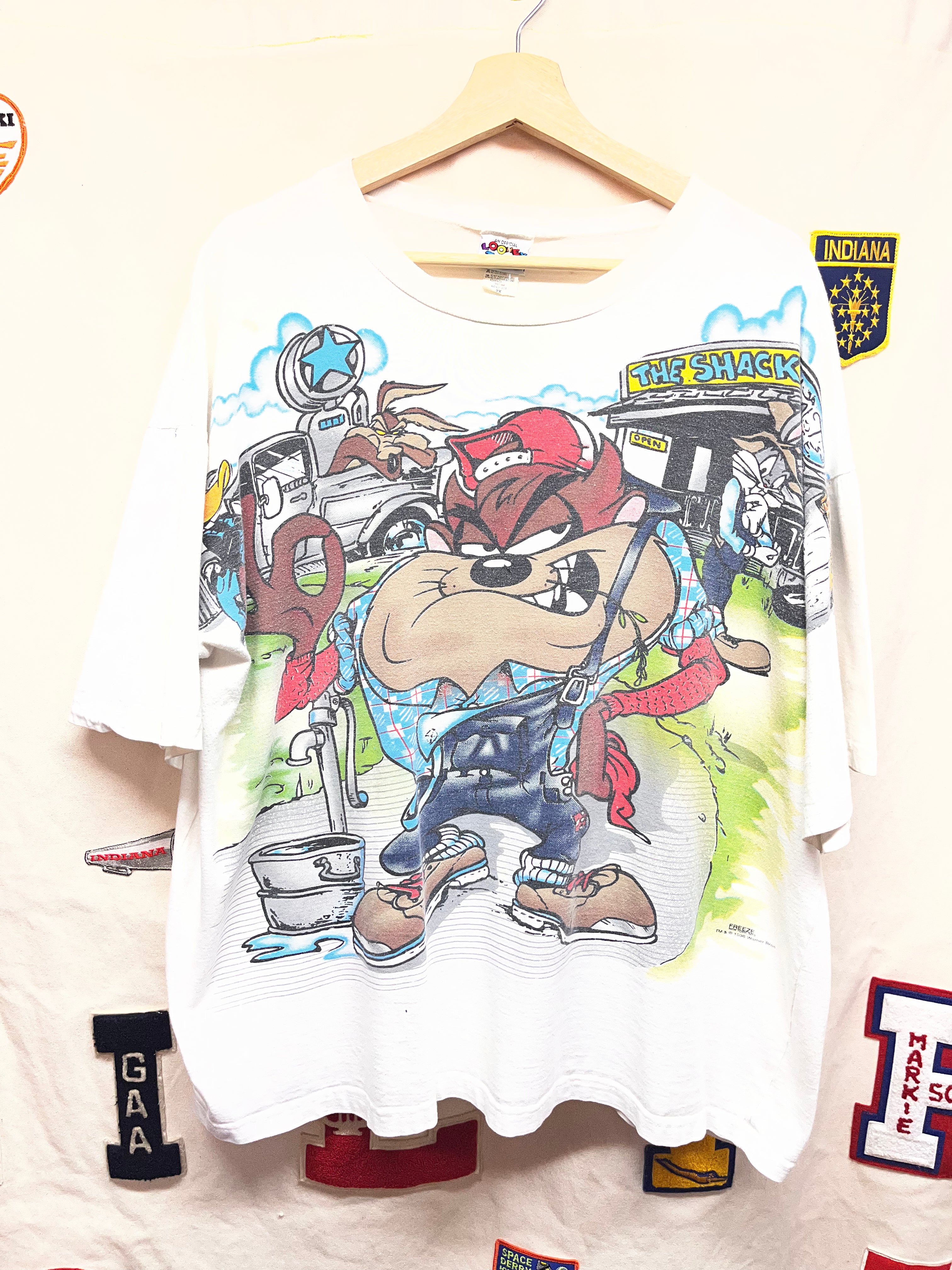 Vintage Looney Tunes FREEZE All Over Print Hangin' In The Heartland Taz T-Shirt: 2XL
