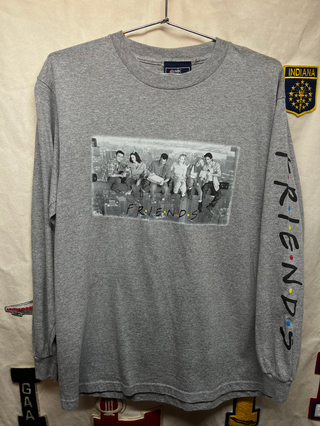 Vintage Friends TV Show NBC Experience Longsleeve Grey T-Shirt: Medium