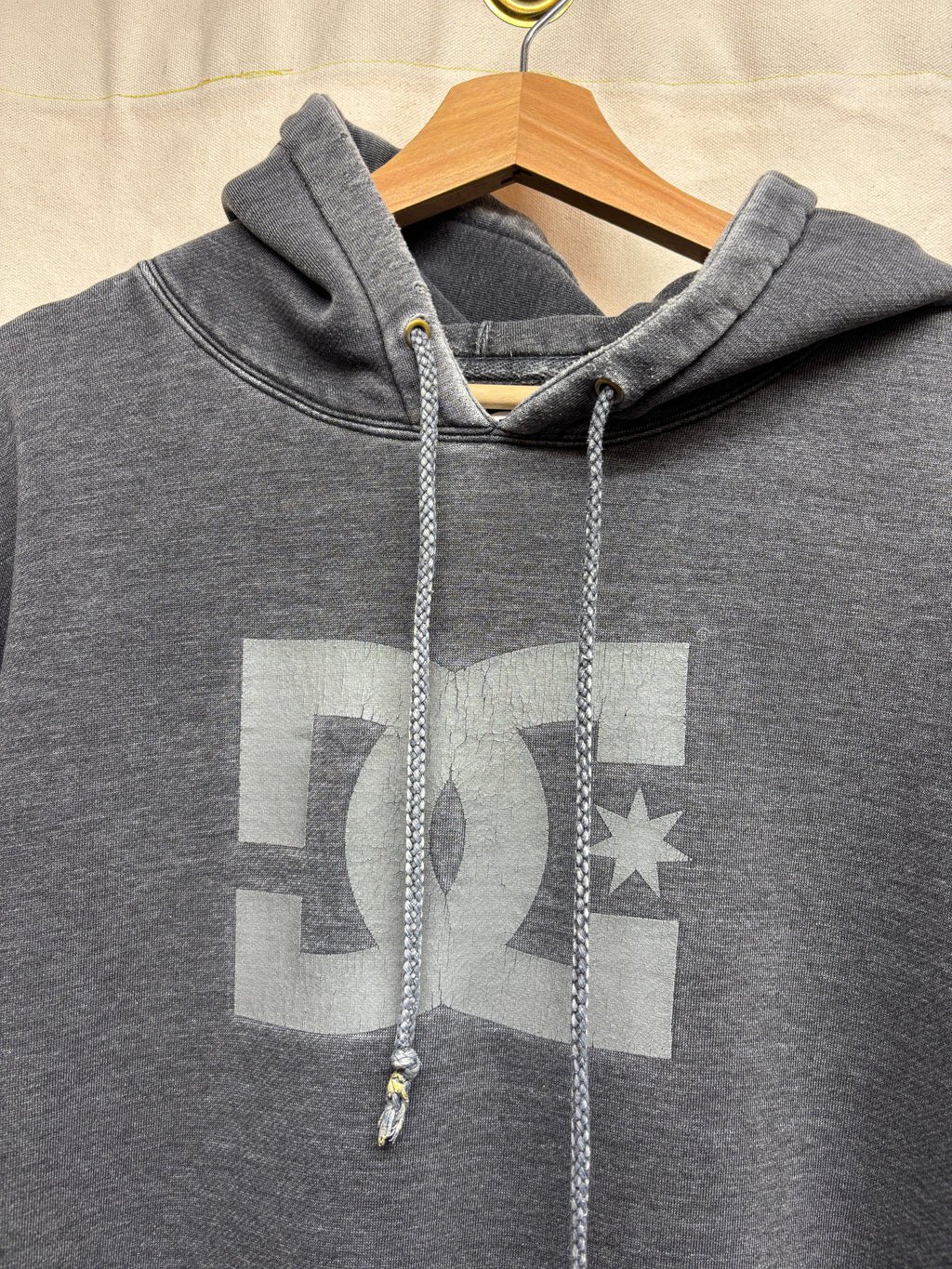 Vtg DC Shoes Heavyweight Grey Skateboarding Hoodie: XL