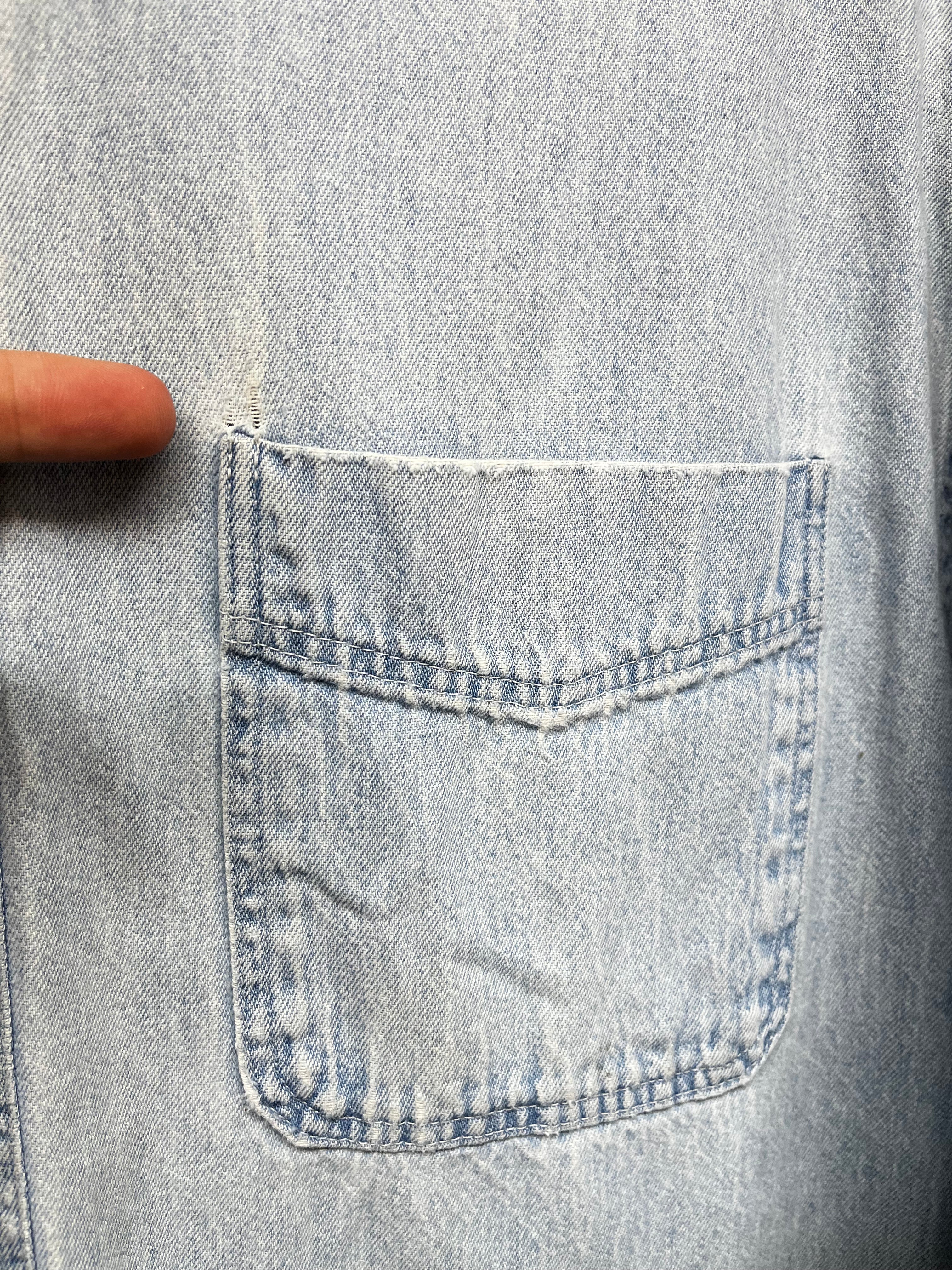 Vintage Arizona Ginseng Tea Embroidered Denim Button Up Prentiss Shirt: Large