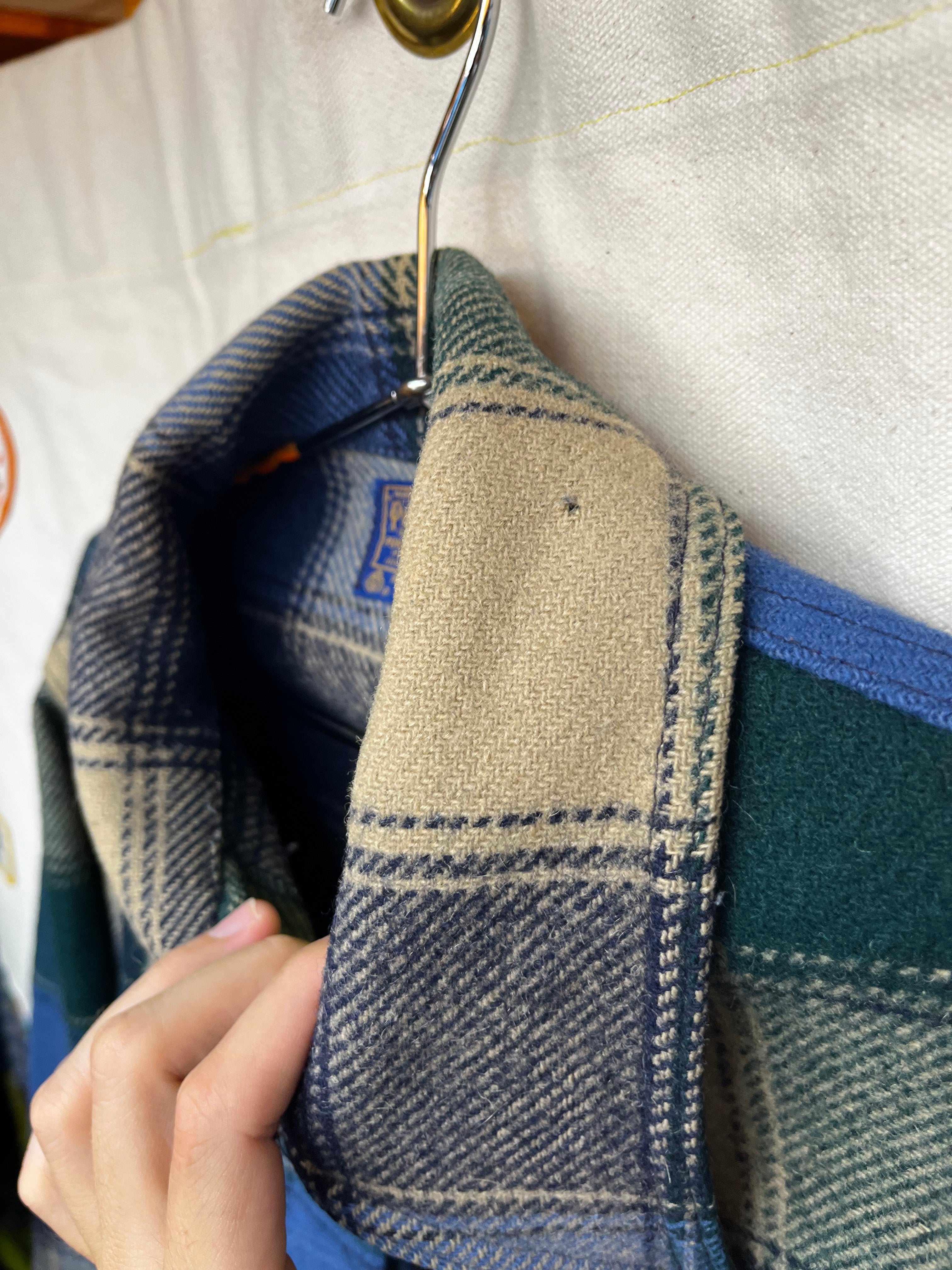 Vintage Pendelton Green/Blue Plaid Wool 70's Shirt Jacket: Medium