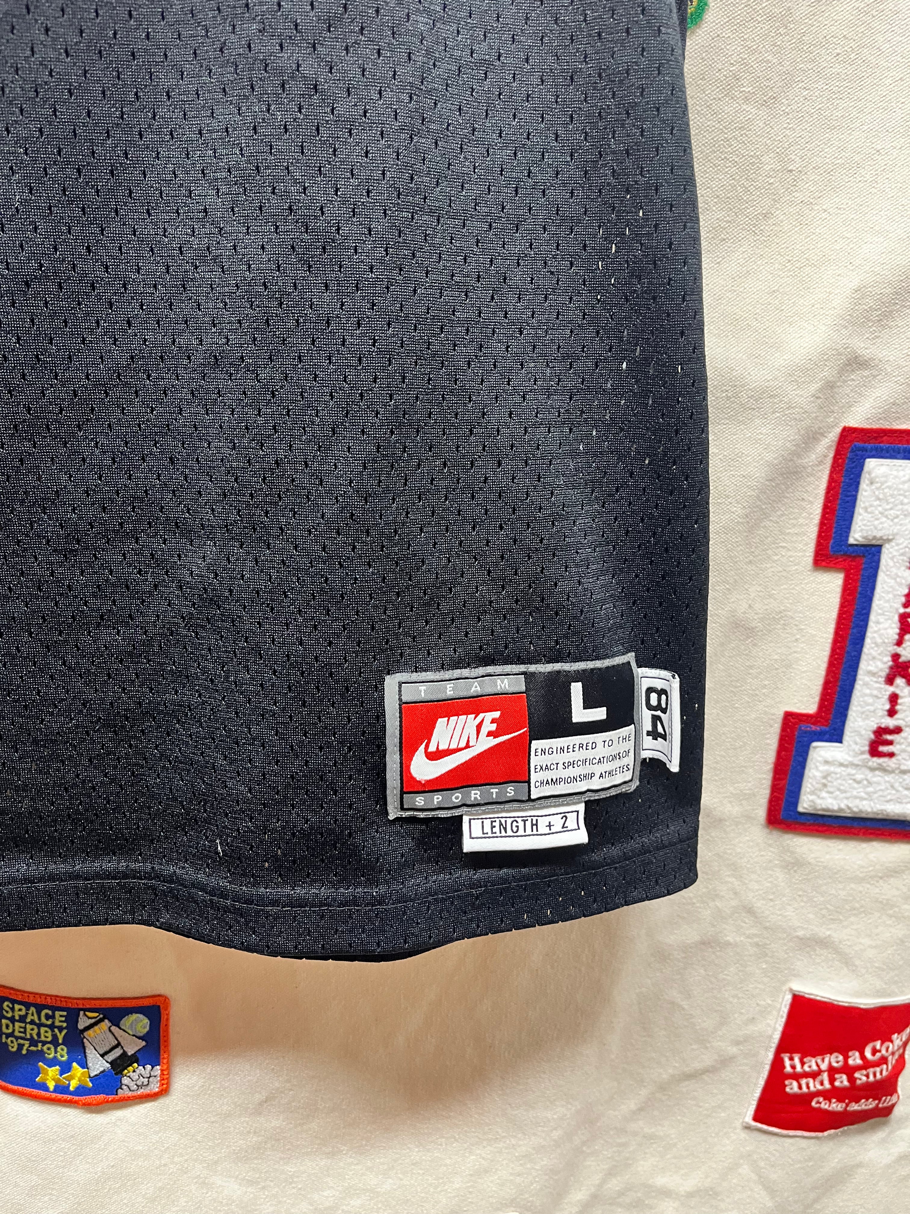 Vtg Chicago Bulls Jay Williams 22 Nike Team Black NBA Basketball Jersey: Large