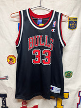 Load image into Gallery viewer, Vtg Chicago Bulls Champion Scottie Pippen Black Jersey: Youth Large
