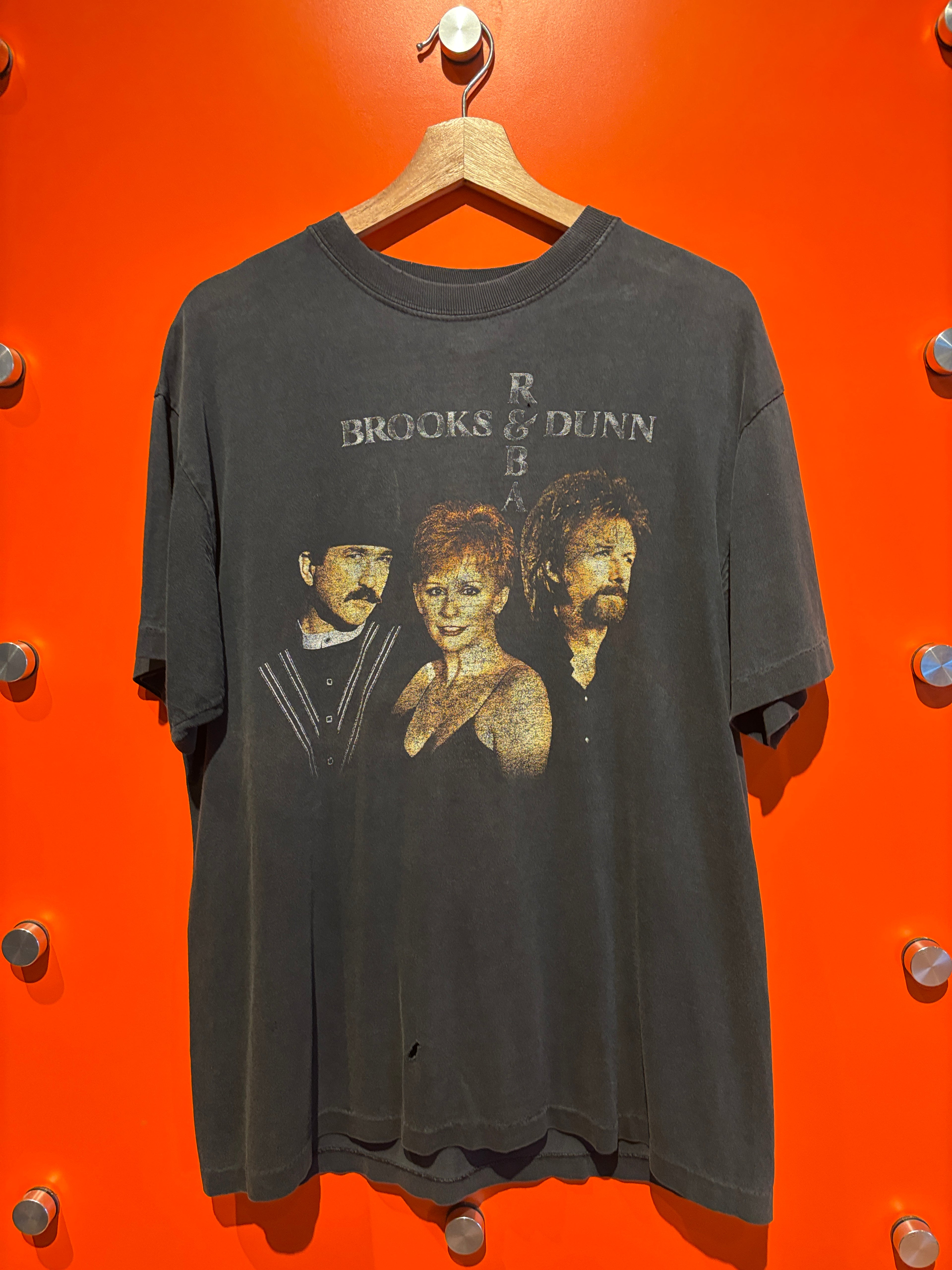 Vintage 1998 Reba, Brooks & Dunn Tour T-Shirt: Large