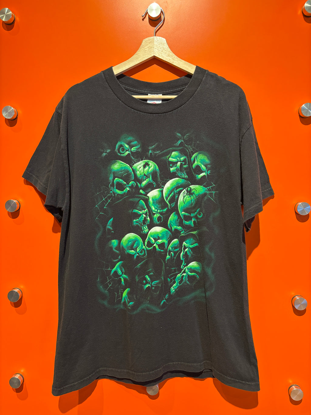 Vintage Green-Print Skulls Black T-Shirt: Large