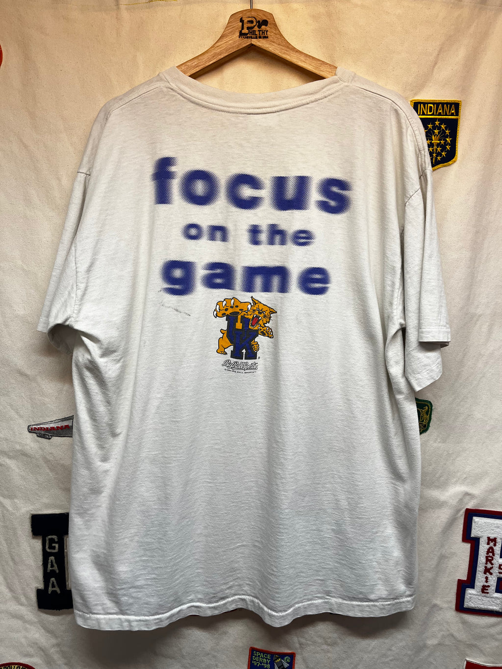 Vintage University of Kentucky Focus on the Game UK Big Ball Sports 1994 T-Shirt: XL