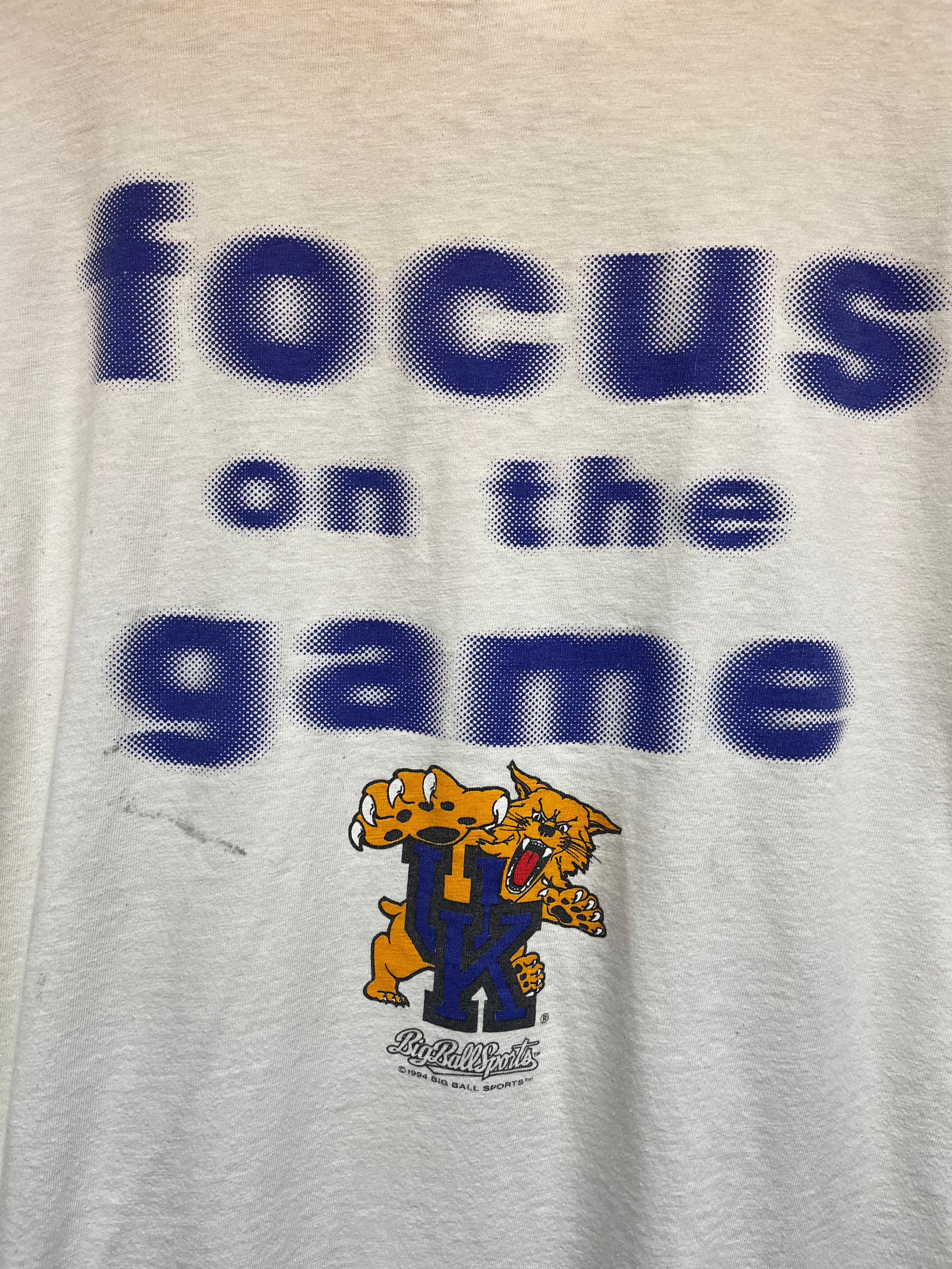 Vintage University of Kentucky Focus on the Game UK Big Ball Sports 1994 T-Shirt: XL