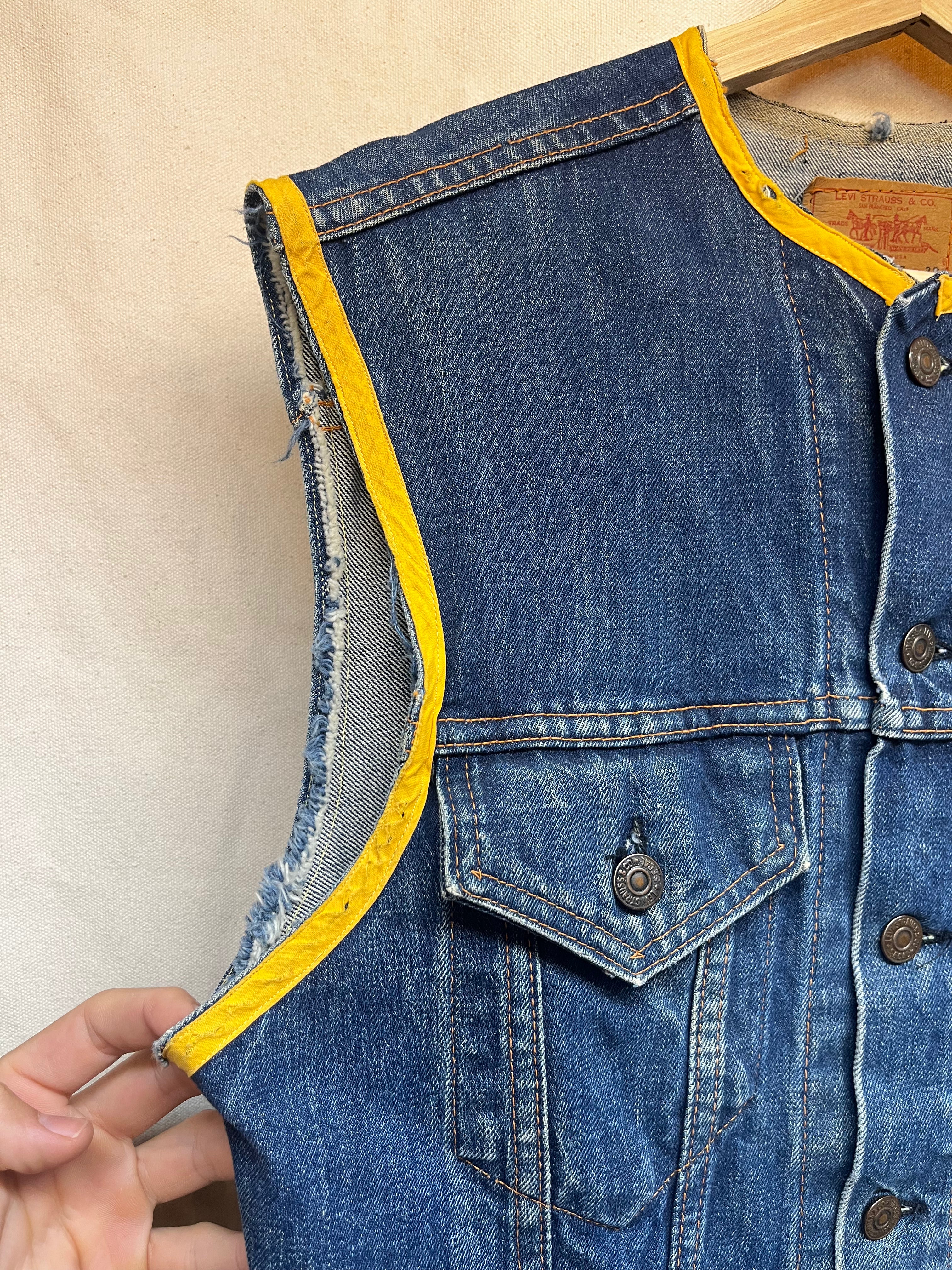 Vintage Levi's Big E 70's Denim Biker Vest 70505-0217: 38 Small