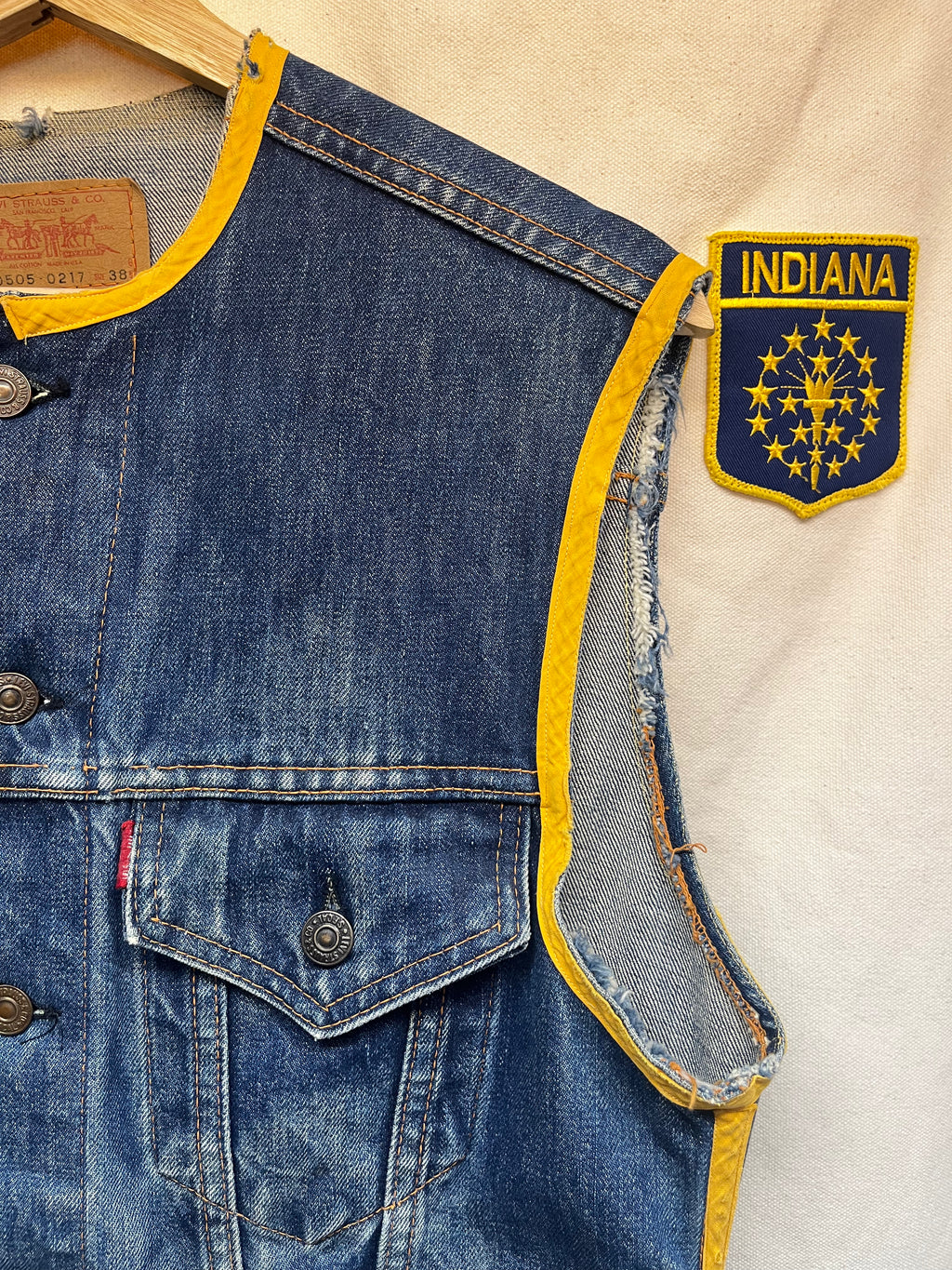 Vintage Levi's Big E 70's Denim Biker Vest 70505-0217: 38 Small