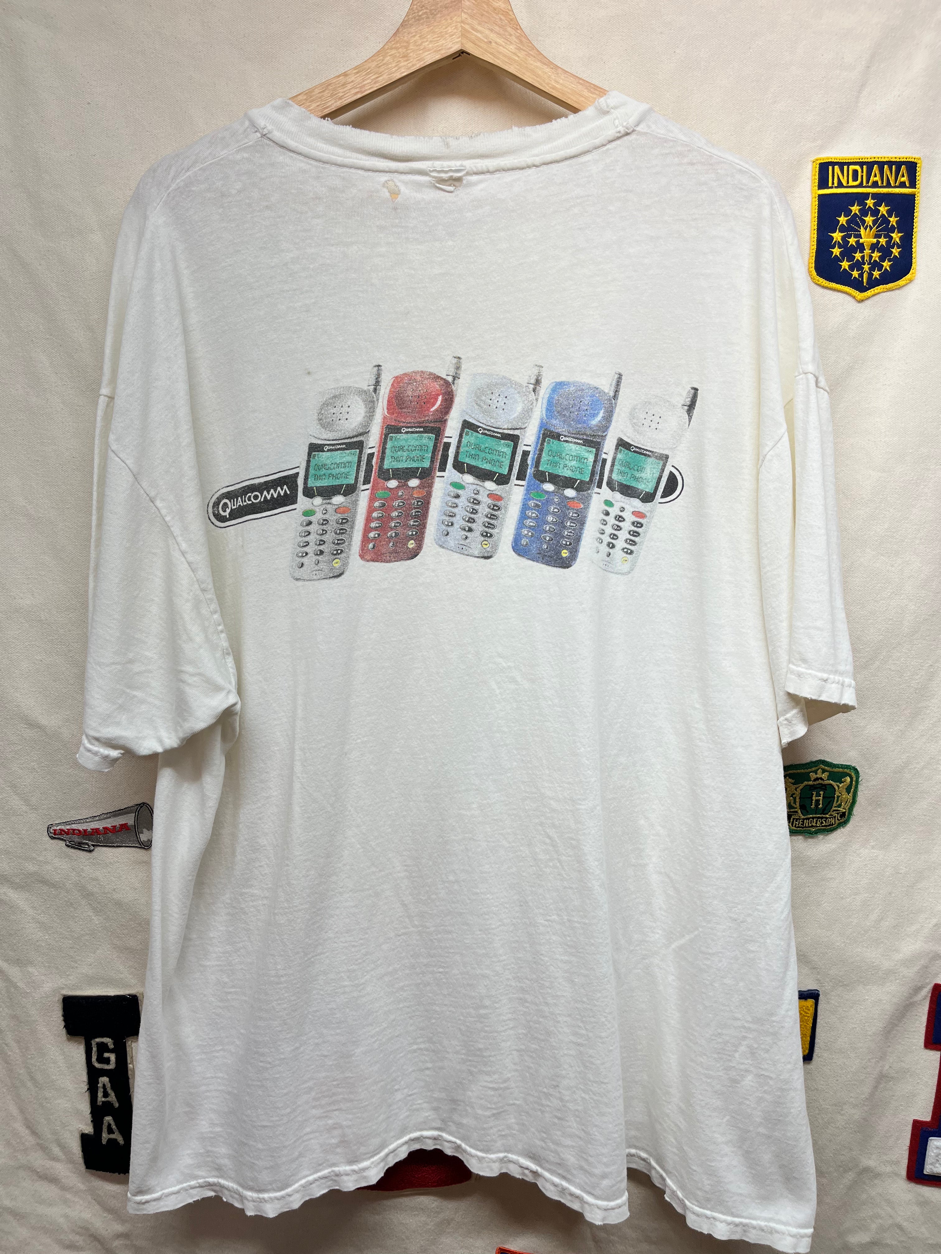 Vintage Qualcomm 90's Tech Cell Phone Cellular Distressed T-Shirt: XL