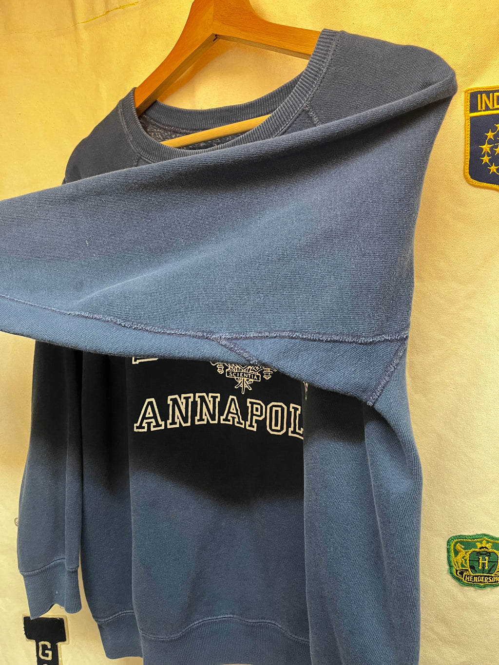 True Vintage 1960's US Naval Academy Annapolis Blue Sweatshirt: Medium