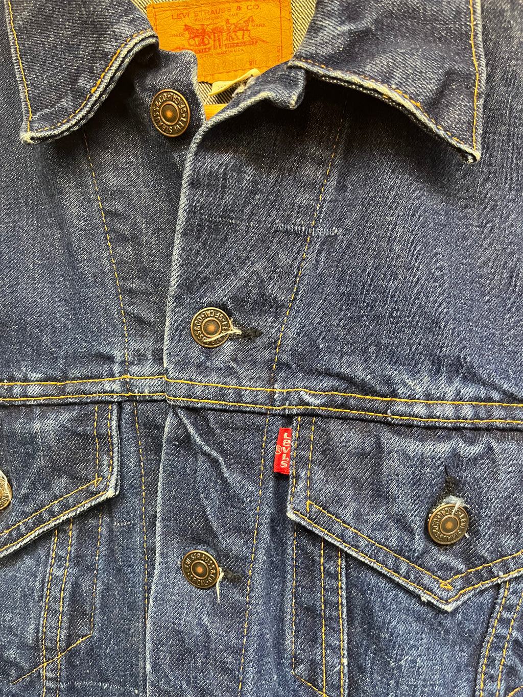 Vintage 70's Levi's Denim Trucker Jacket Embroidered 70505-0217: Small